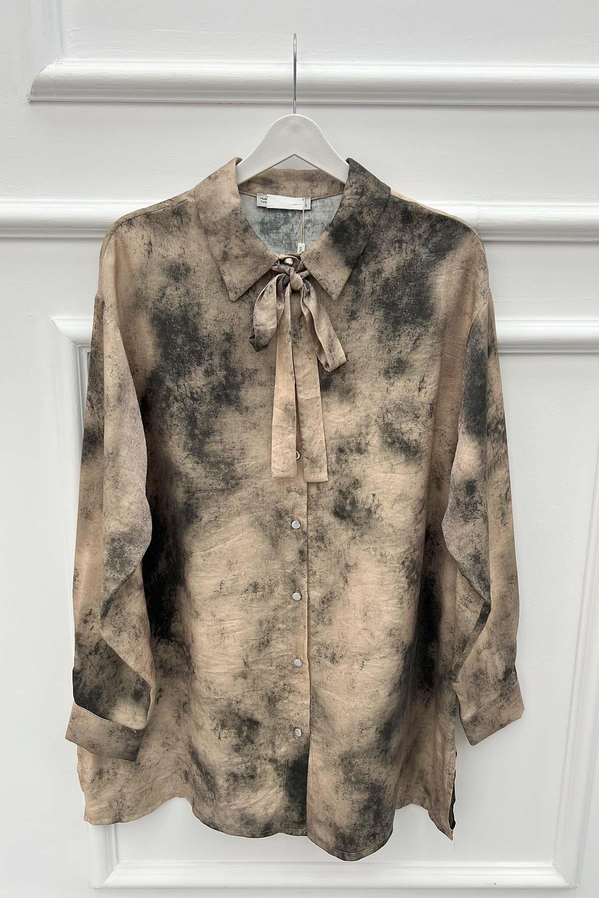 Yaka Bağlamalı Batik Desen Bluz Siyah