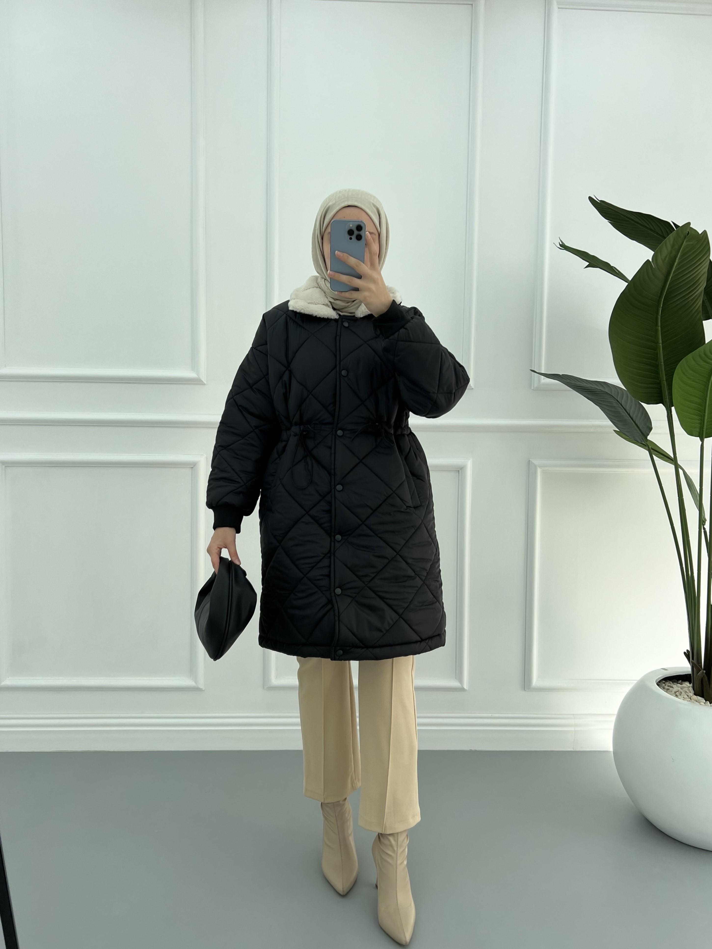 Yakası Peluş Detaylı Şişme Mont Siyah