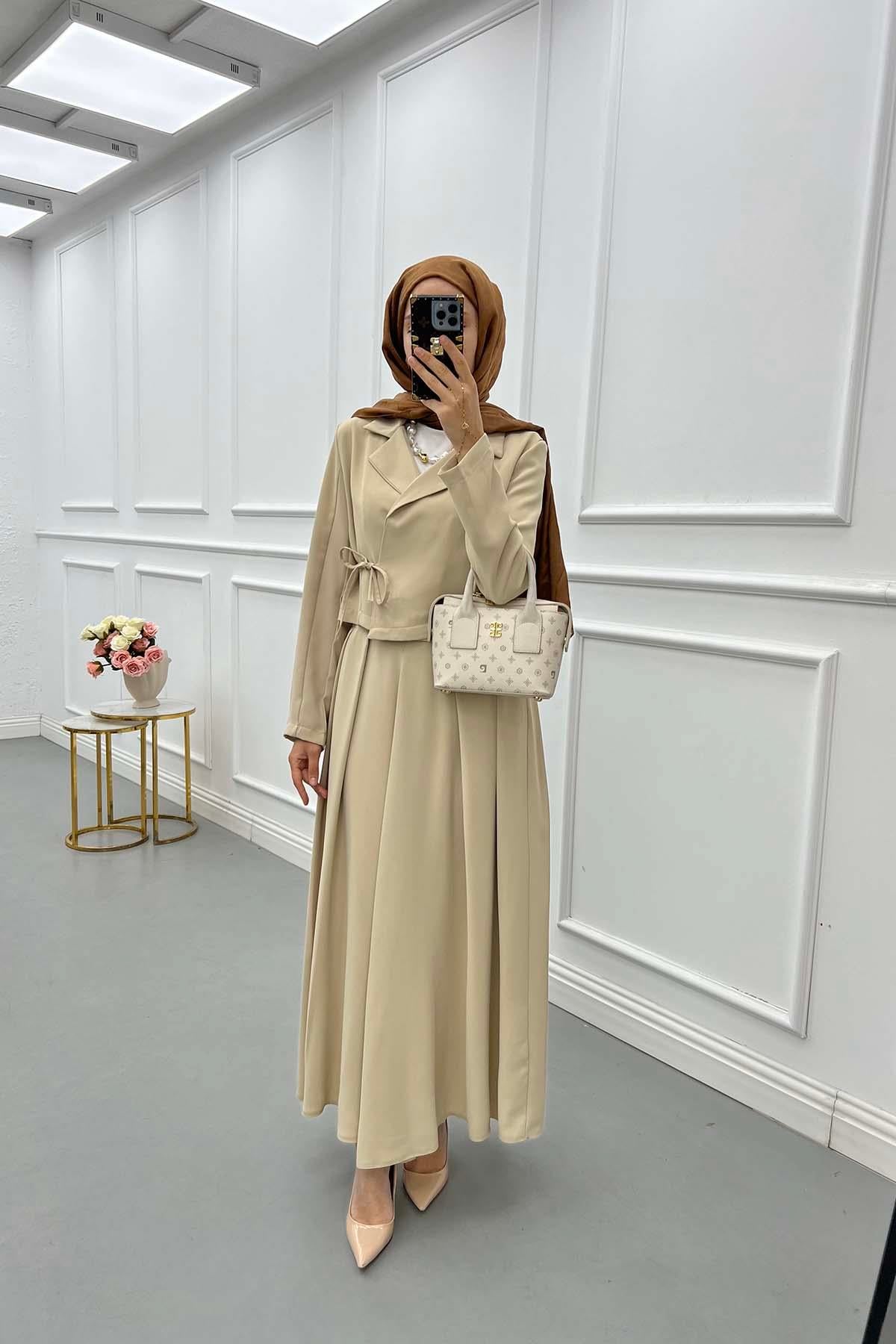 Yan Bağlamalı Etekli Takım Krem