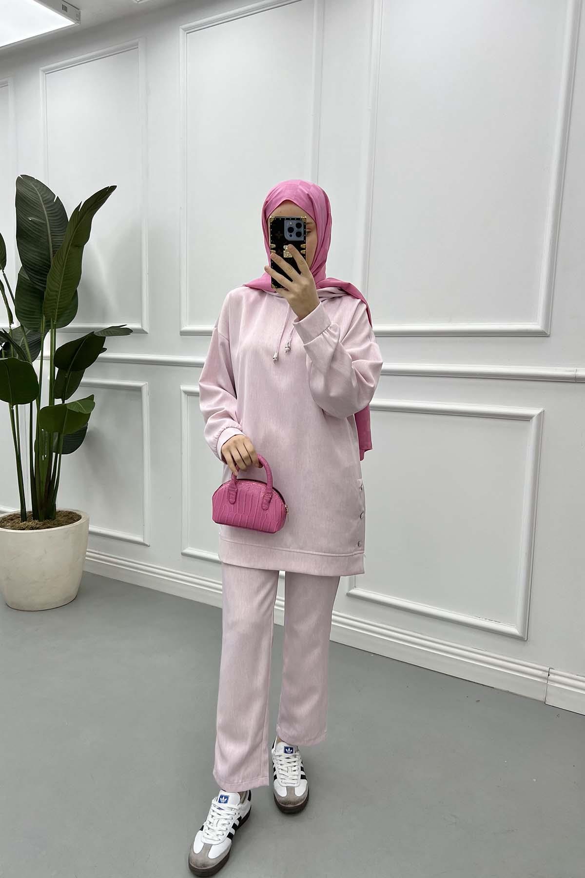 Yan Çıtçıtlı Kapüşonlu Takım Pembe