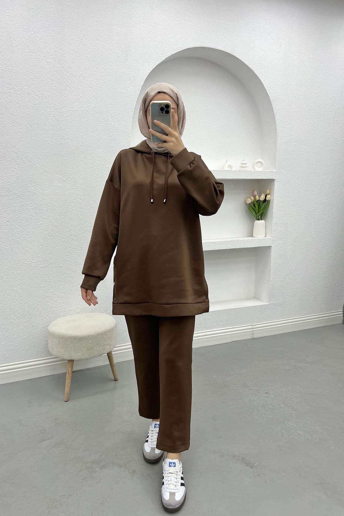 Yanları Çıtçıtlı Scuba Takım Kahve