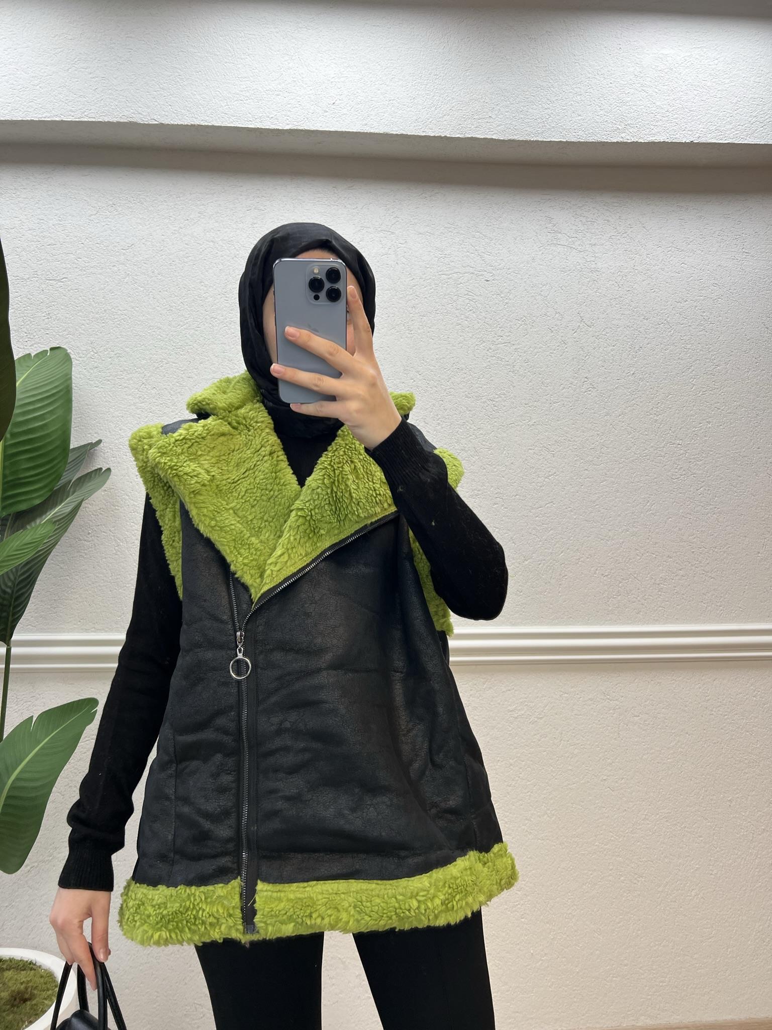 Yünlü Yelek Yeşil