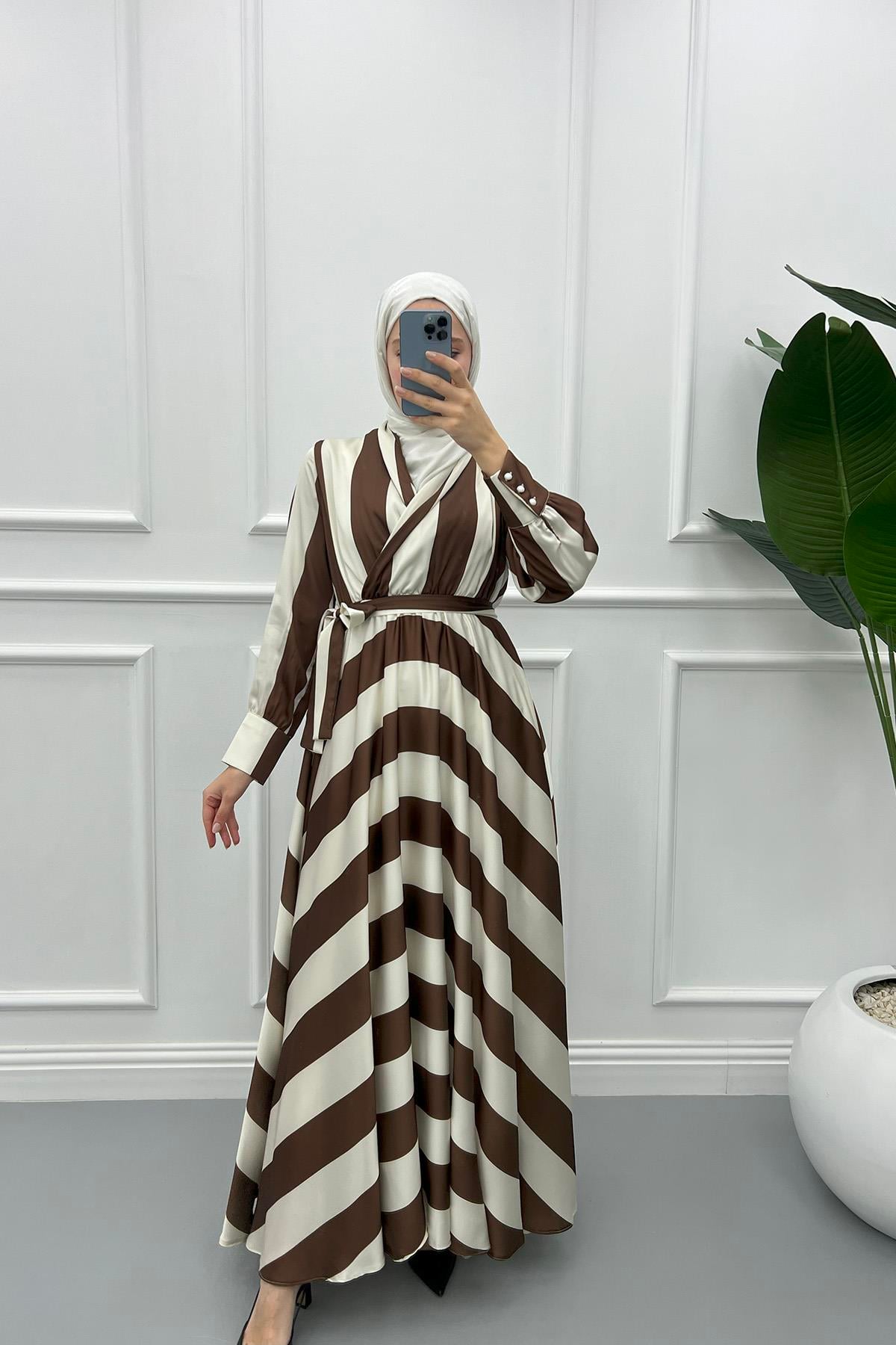 Zebra Desenli Saten Elbise Kahve-Beyaz