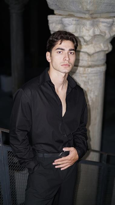 Heathcliff Siyah Gömlek