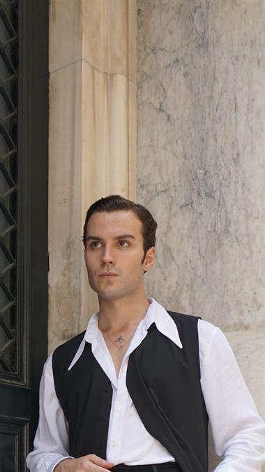 İnce Memed Beyaz Gömlek