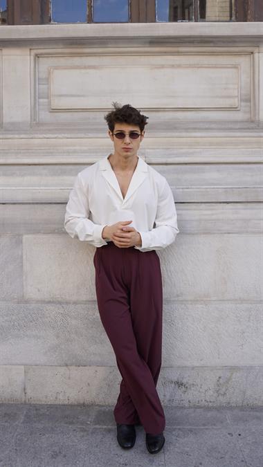 Mr. Fitzwilliam Darcy Burgundy Pantolon