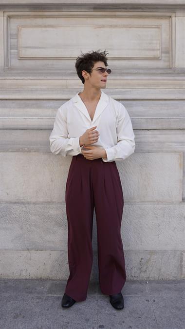 Mr. Fitzwilliam Darcy Burgundy Pantolon