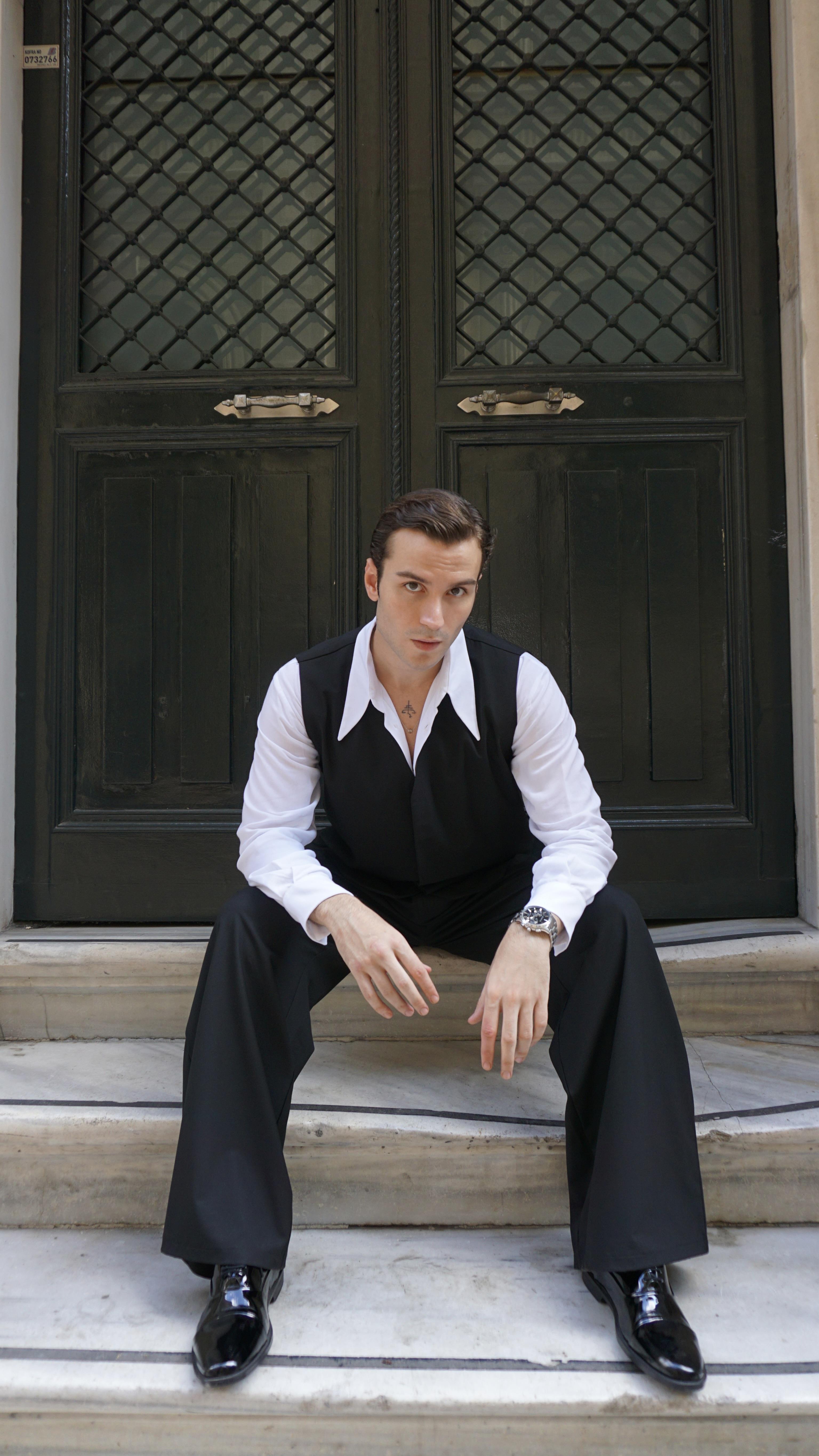 İnce Memed Beyaz Gömlek