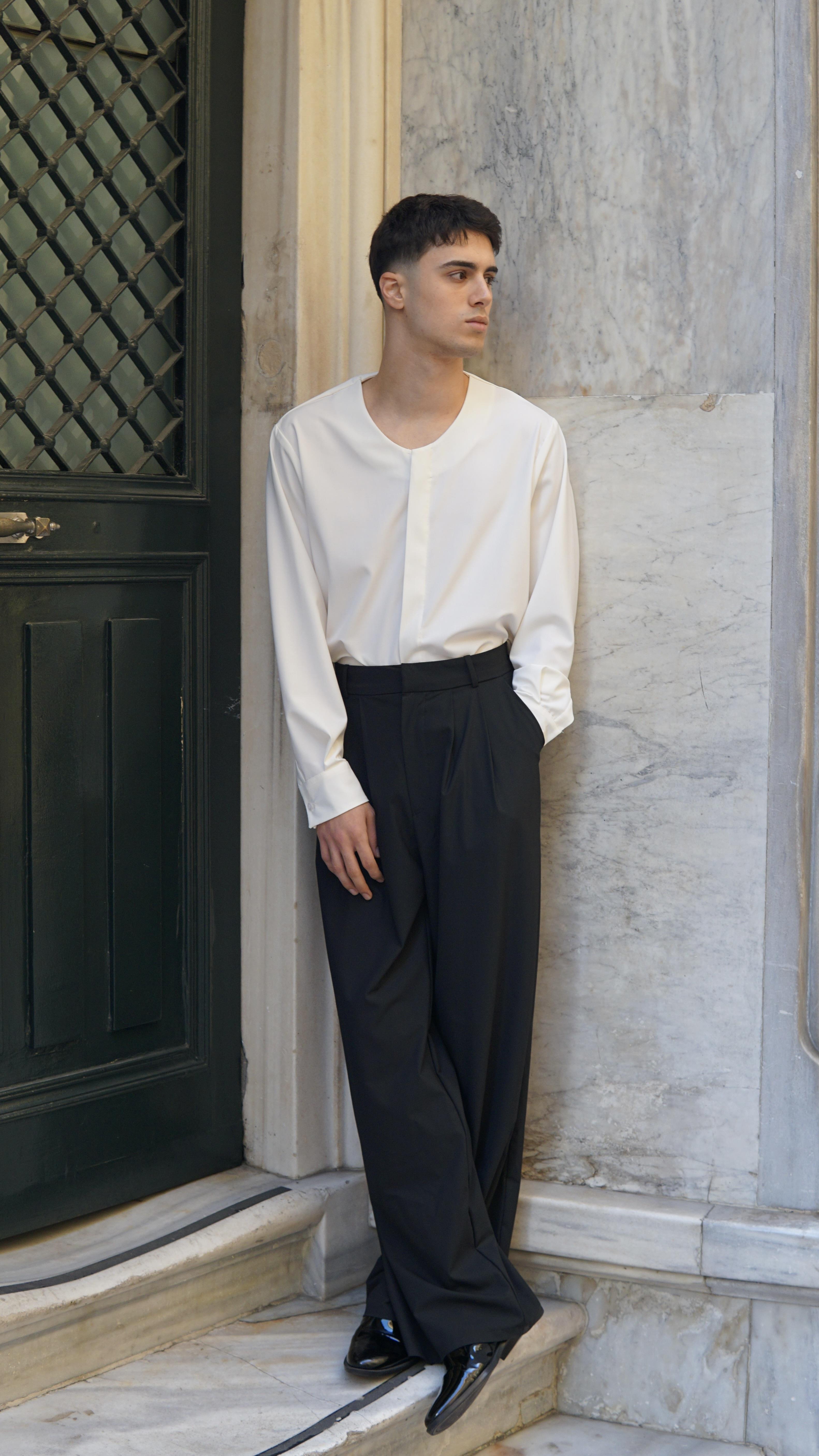 Julien Sorel Moon Gömlek