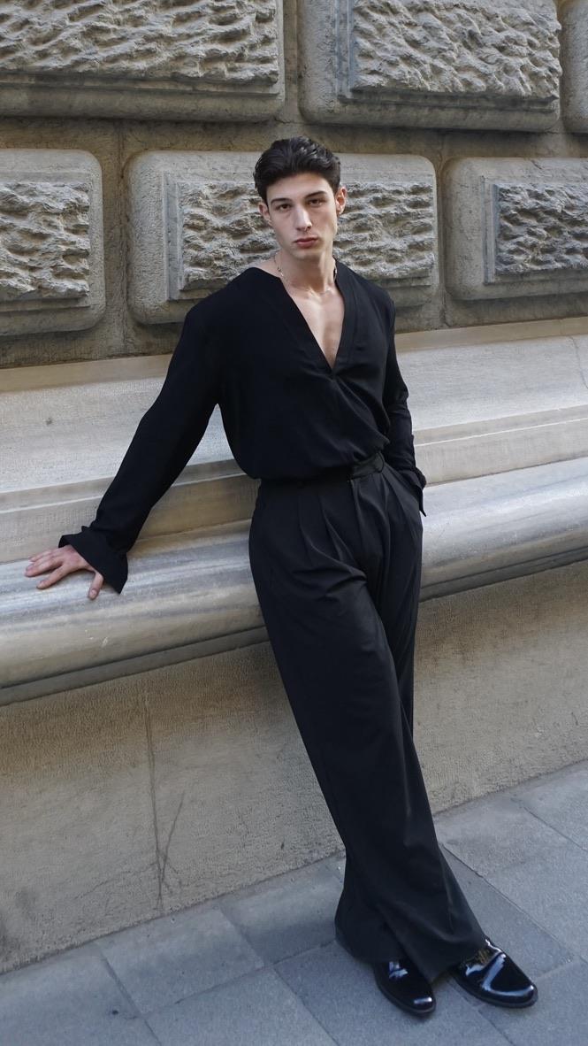 Mr. Fitzwilliam Darcy Siyah Pantolon