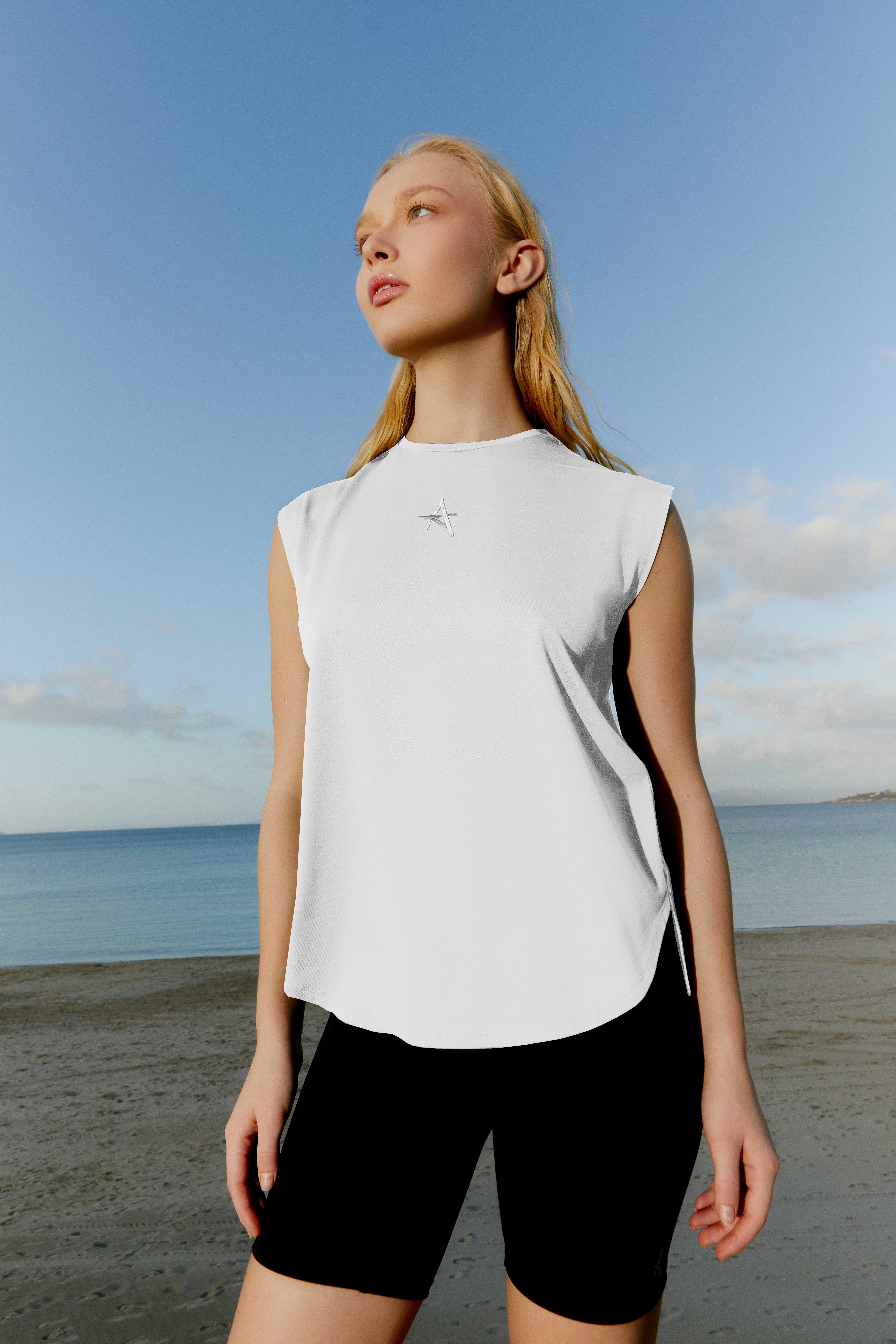 ED 2330-06 Lia Kolsuz T-shirt Beyaz