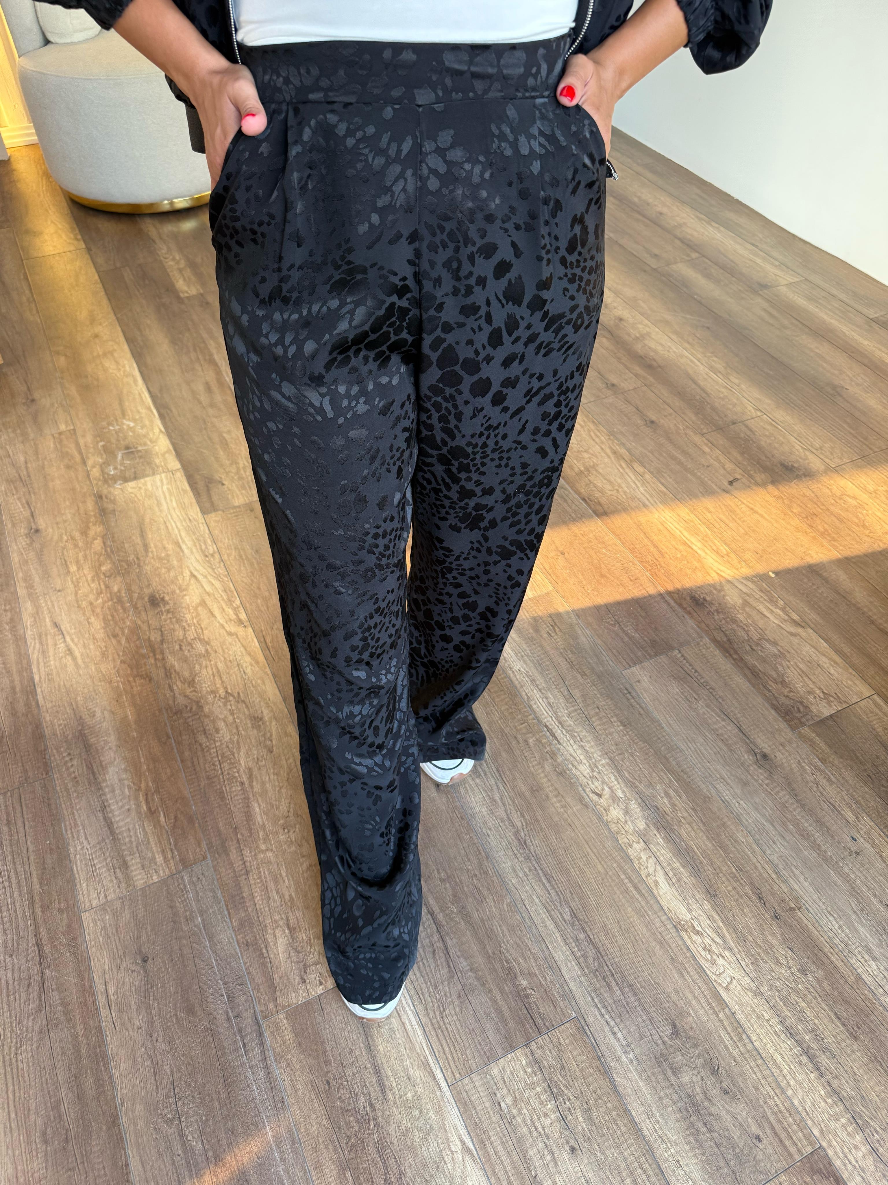 10523 Leopar Desenli Saten Pantolon