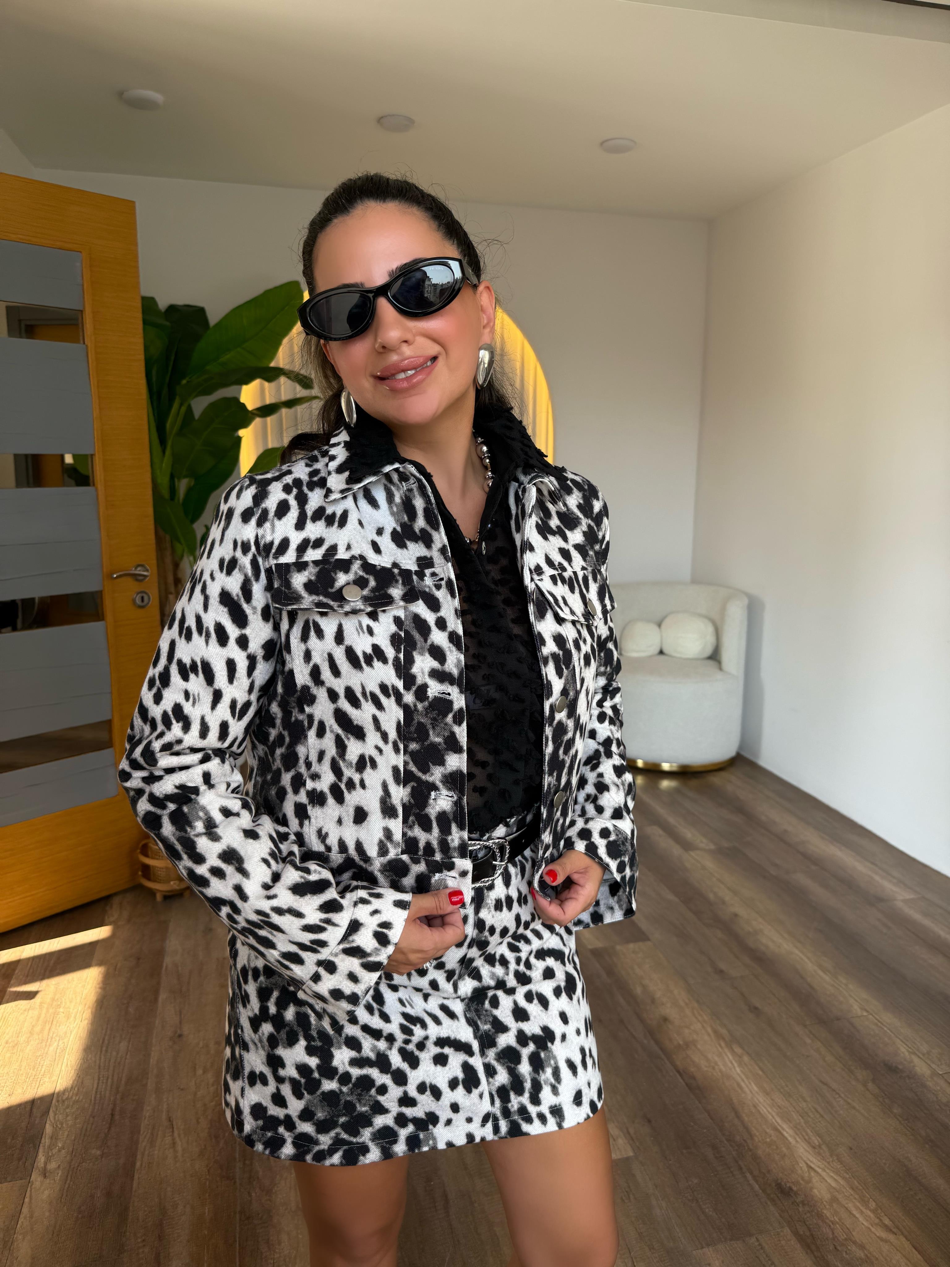 10574 Leopar Önden Düğmeli Ceket