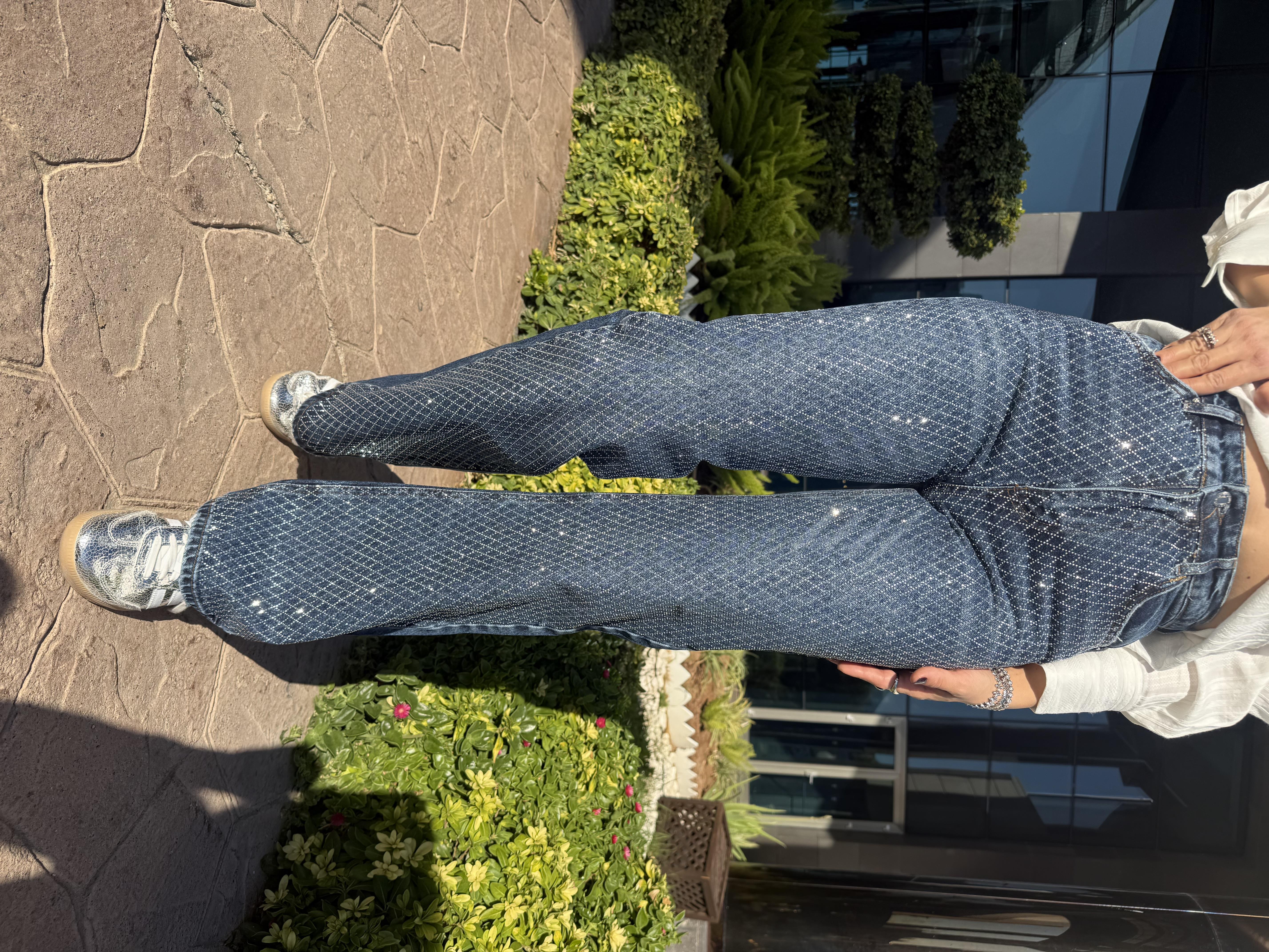 10898 Çapraz Taş Detaylı Jean