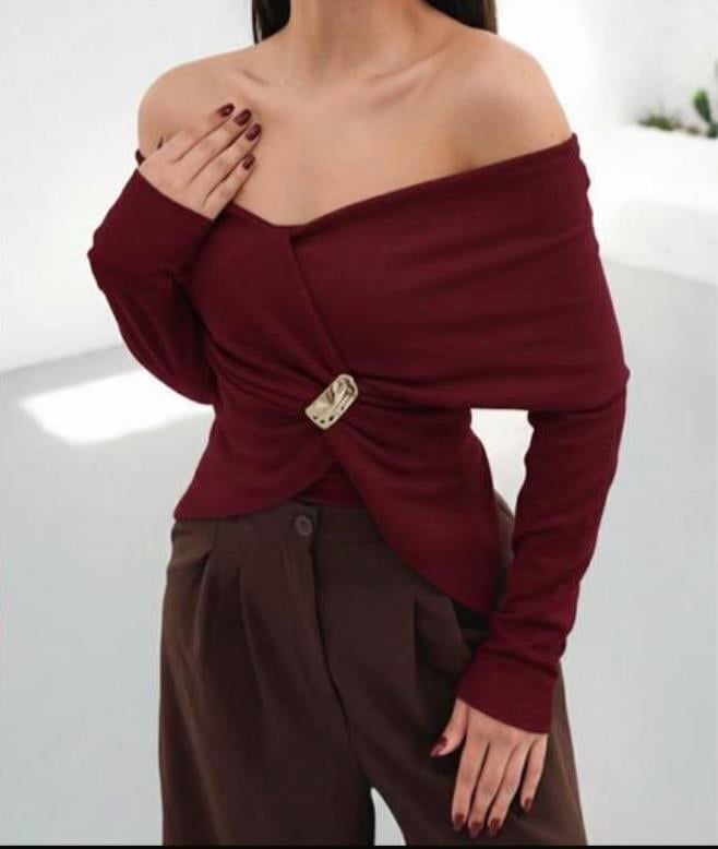 10939 Madonna Yaka Gold Detaylı Bluz