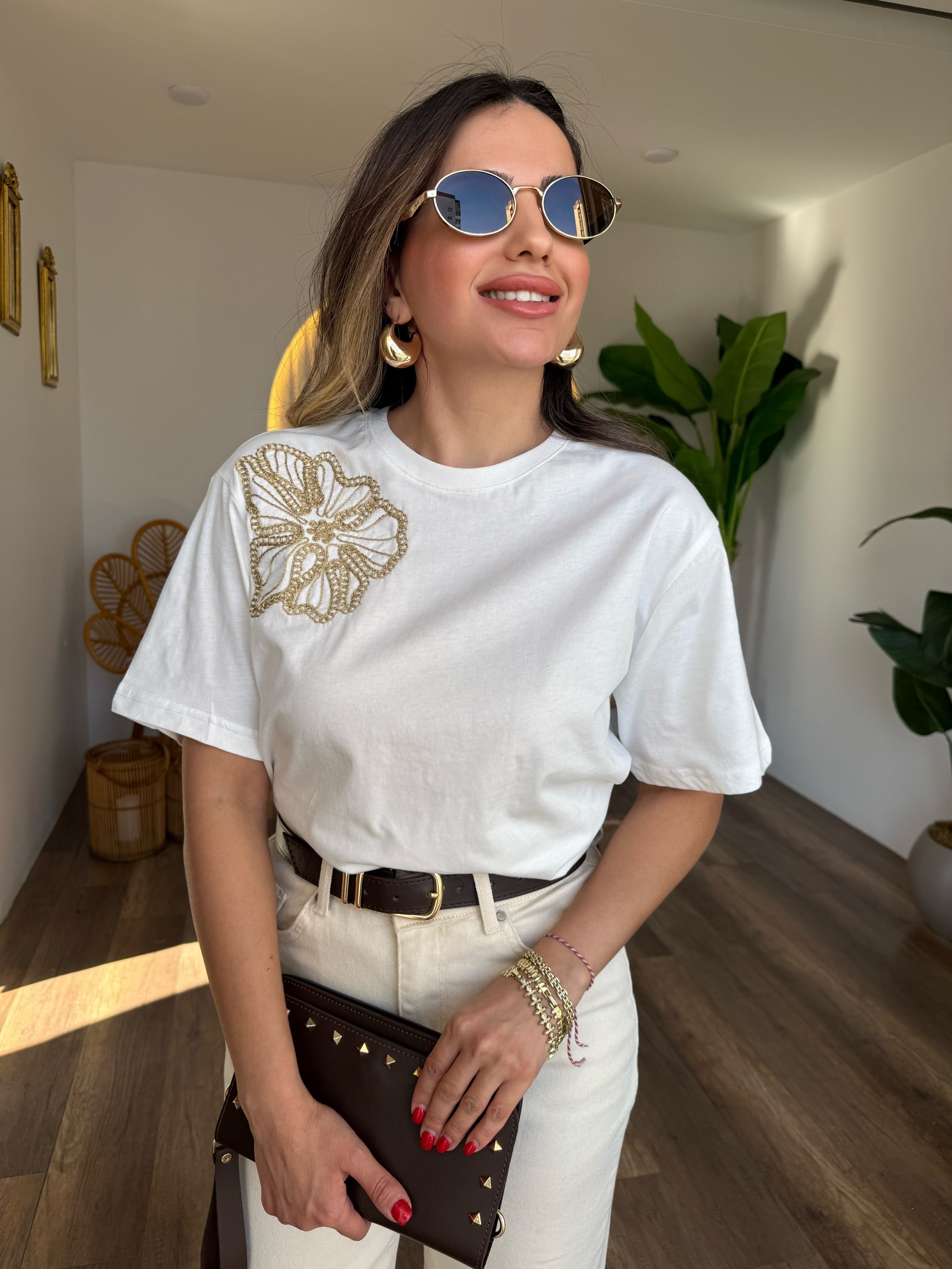 11421 Çiçek İşlemeli Tshirt