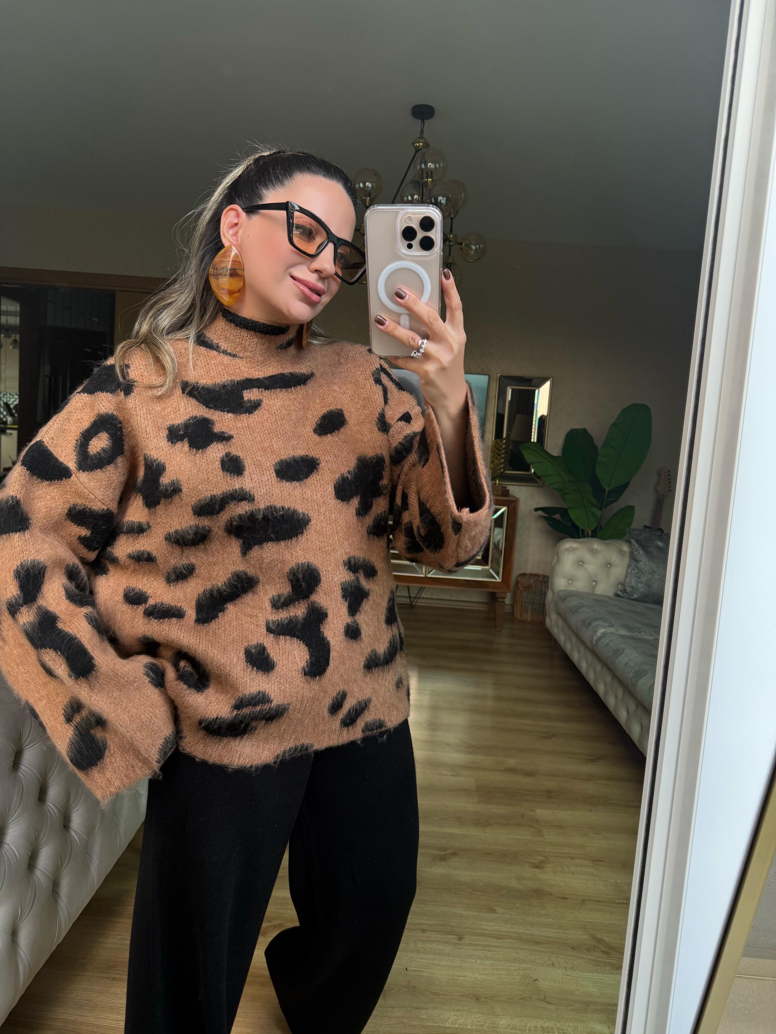 8955 Leopar Kendinden Yakalı Kazak