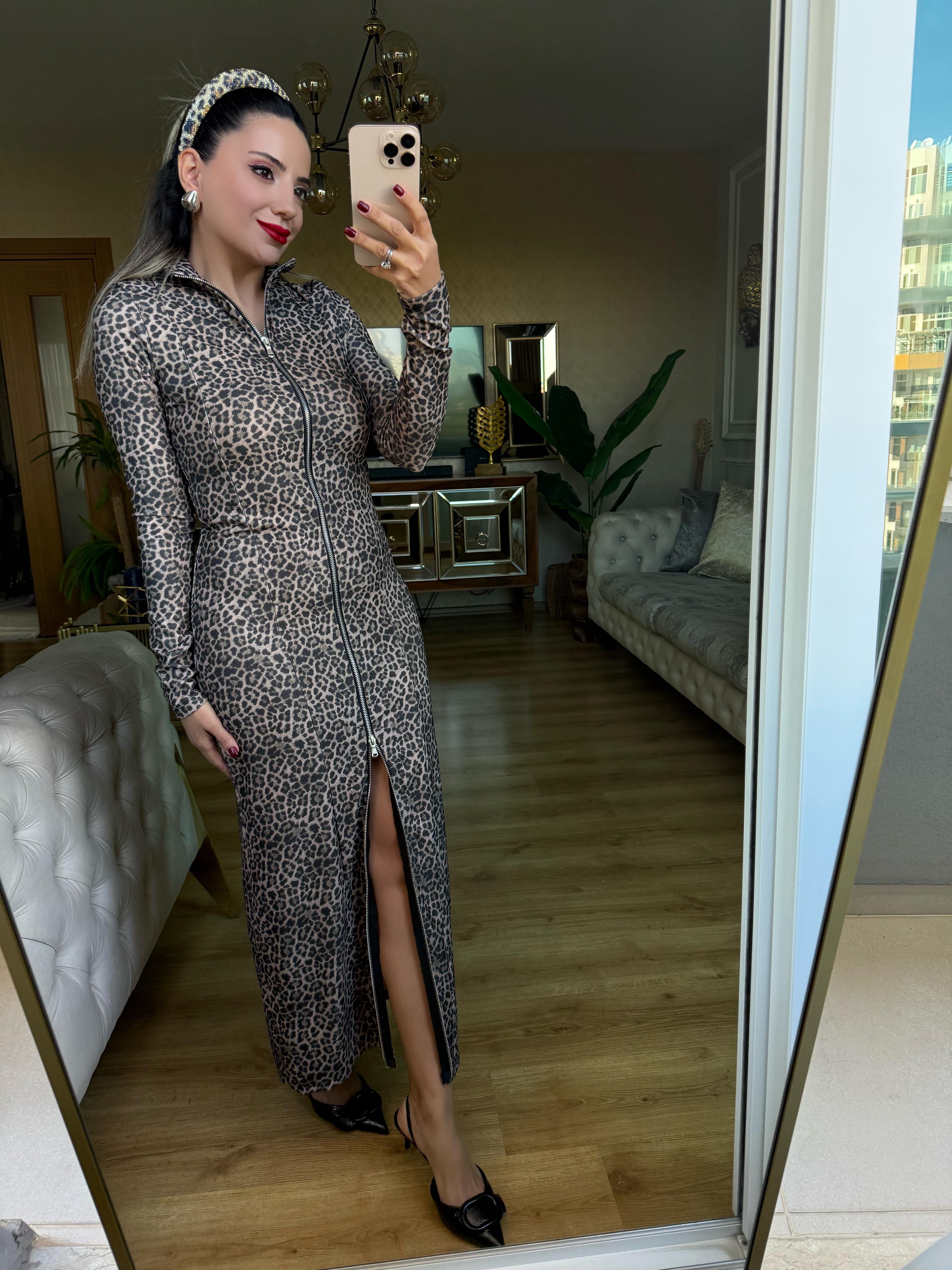 9055 Önden Fermuarlı Leopar Elbise