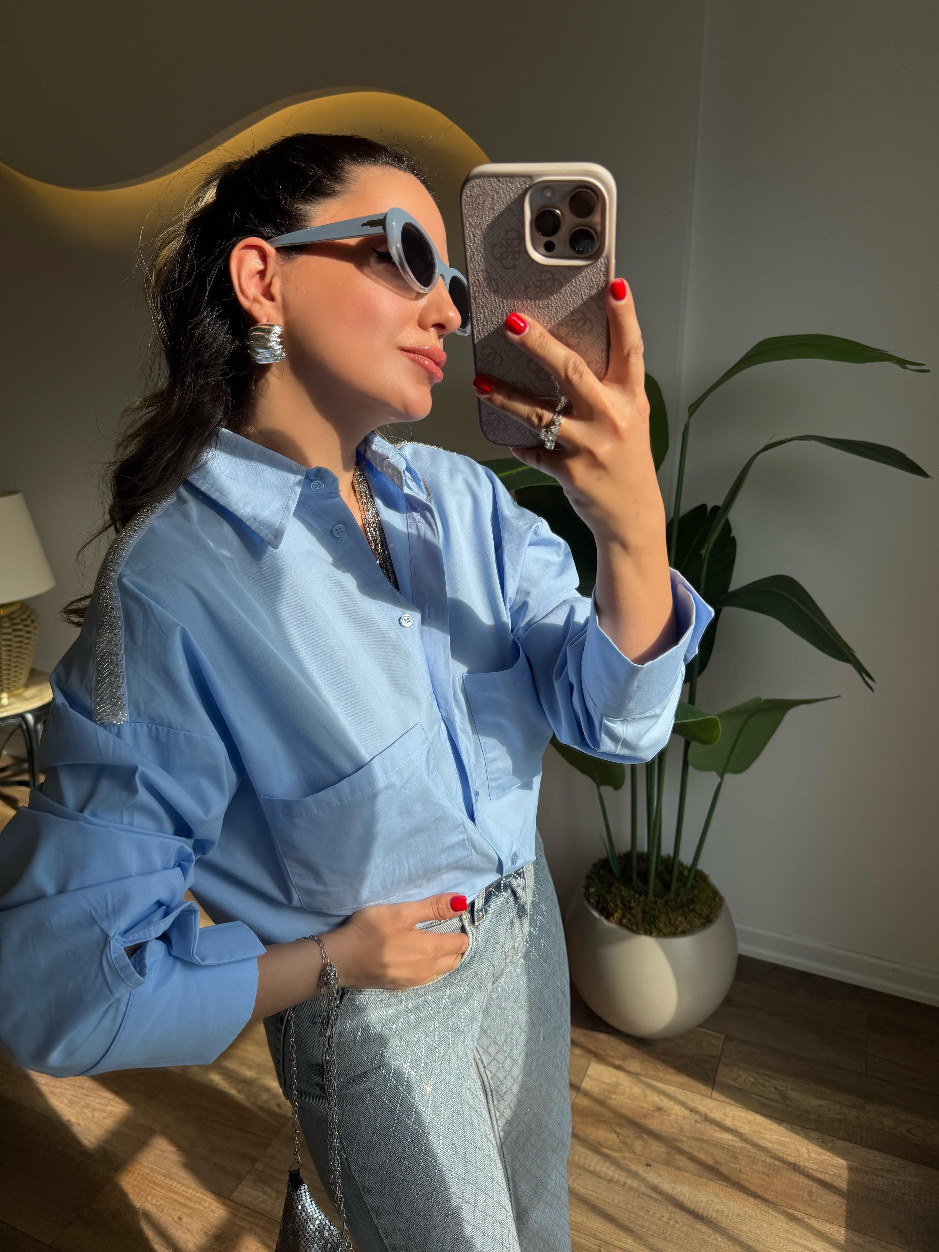 9543 Omuzu Boncuk Detaylı Gömlek