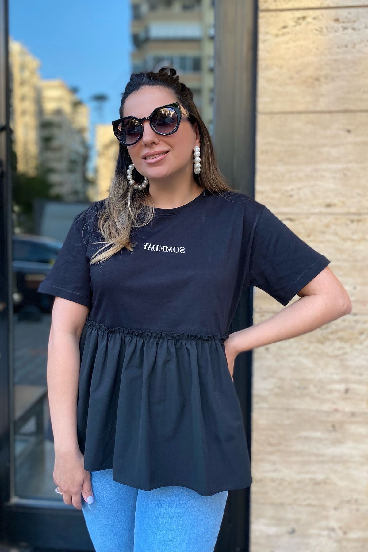 Altı Volanlı Baskılı Siyah  Bluz 