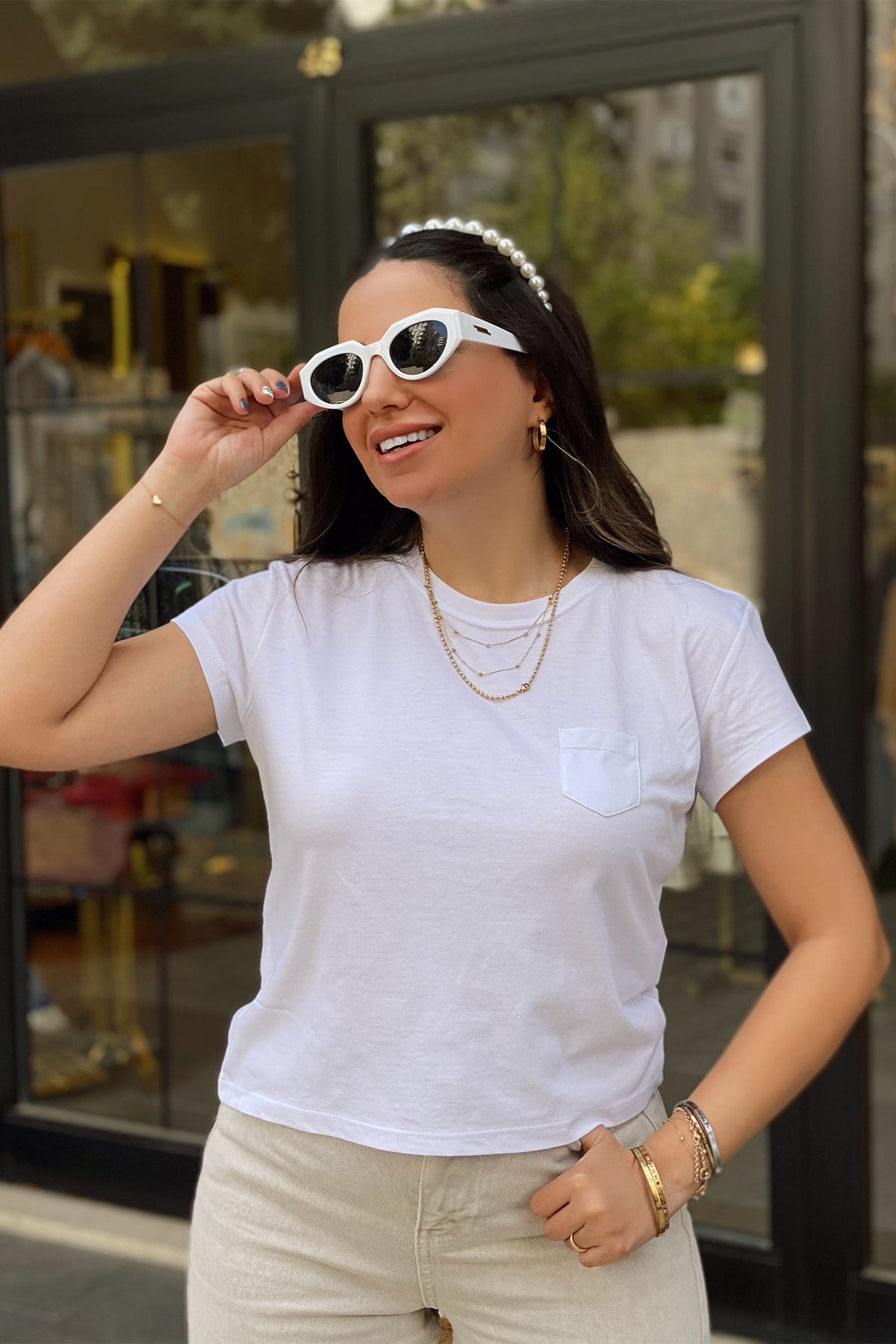 Beyaz Cep Detaylı Basic Tshirt