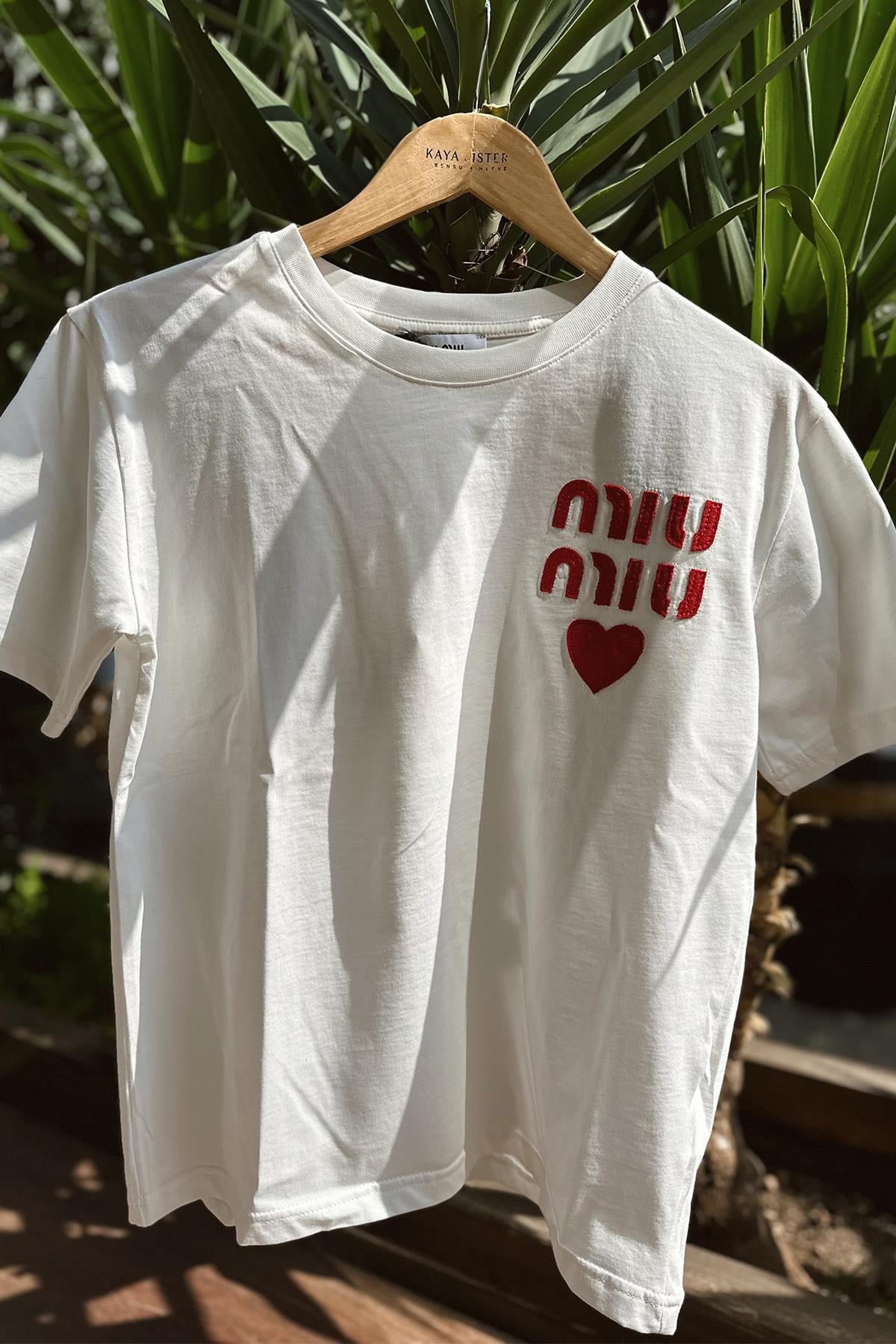 Beyaz Kırmızı Baskılı Orj Tshirt