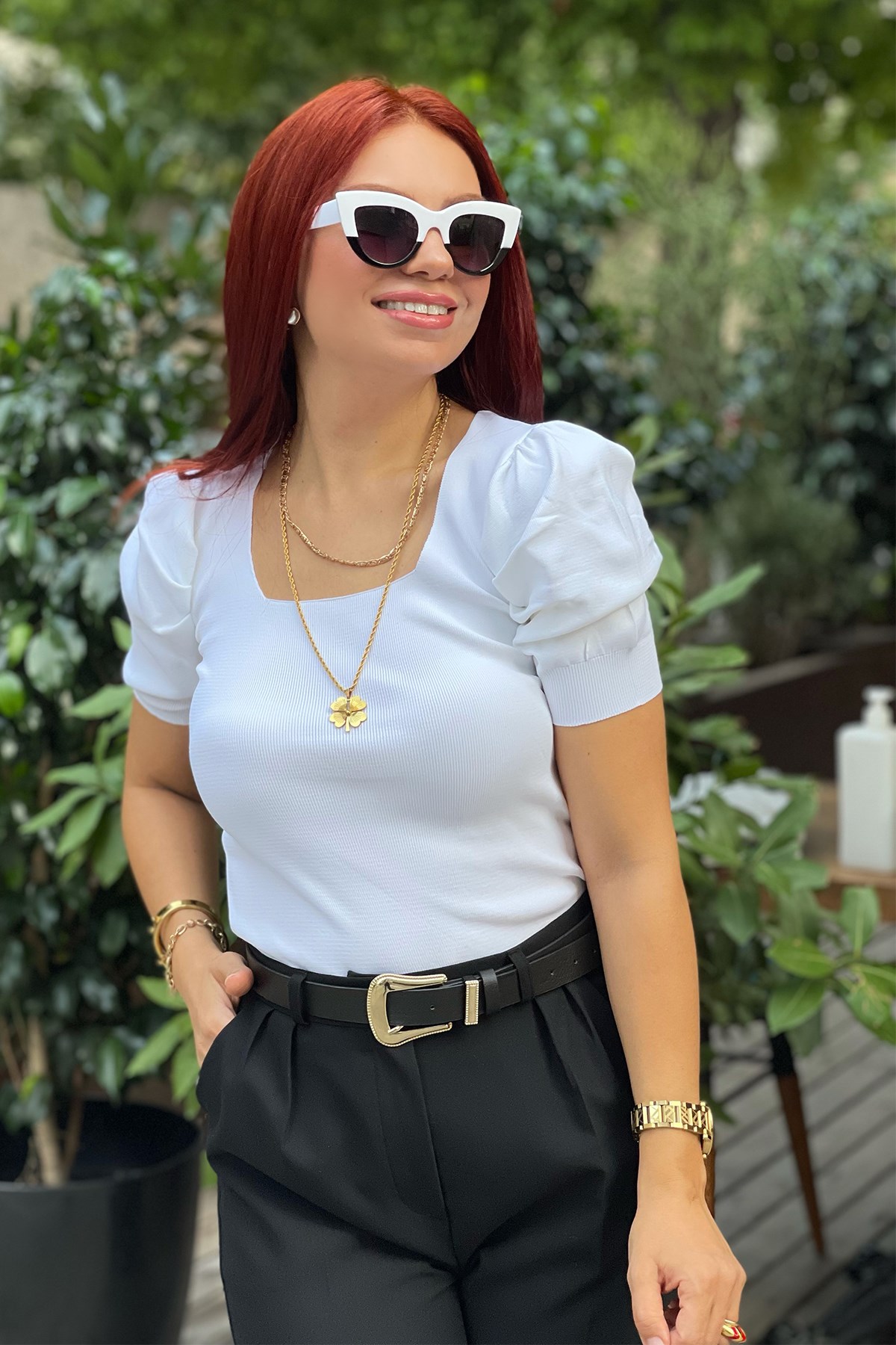 Beyaz Kolları Balon  Triko