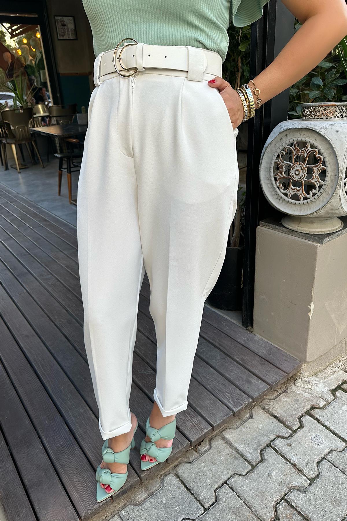 Duble Paça Beyaz Renk Kendinden Kemerli Kumaş Pantolon