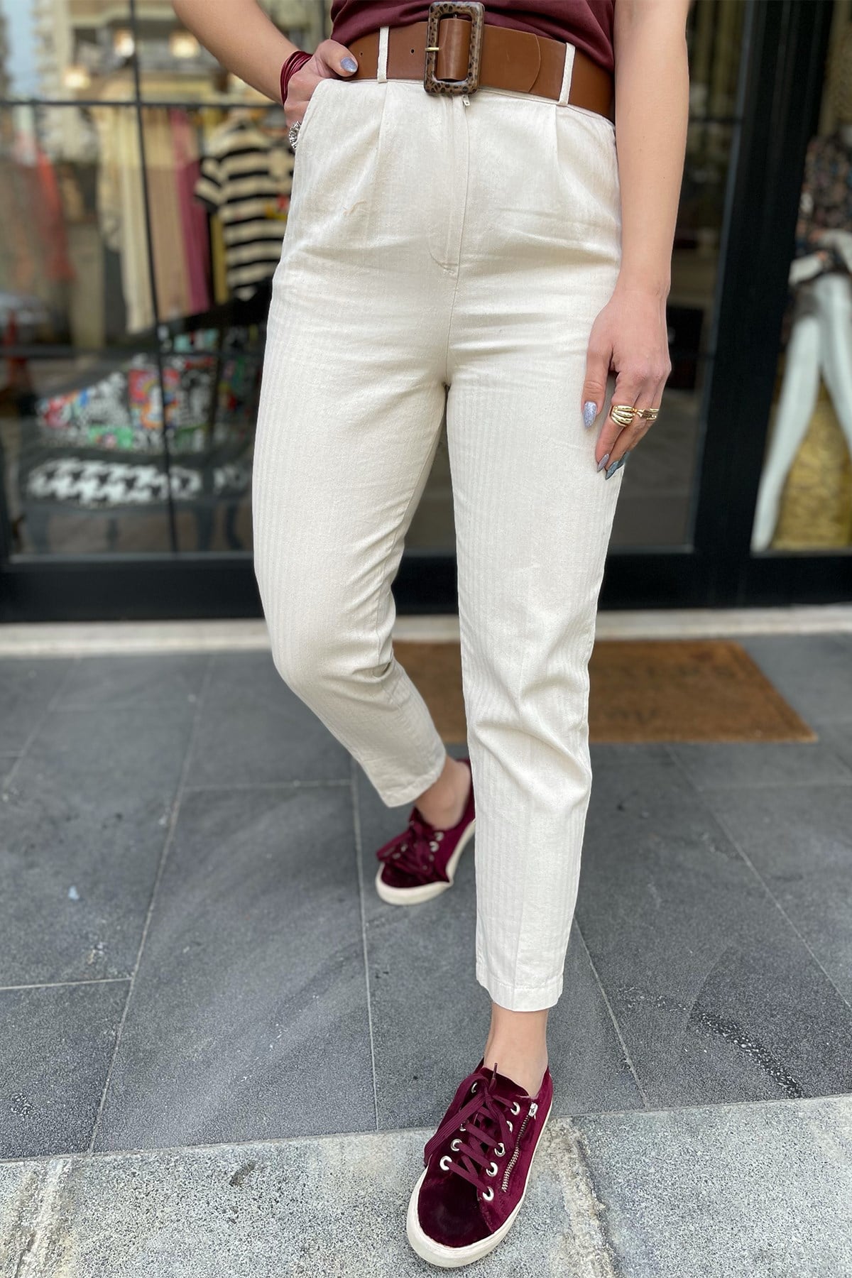 Ekru Kendinden Kemerli Gabardin Pantolon