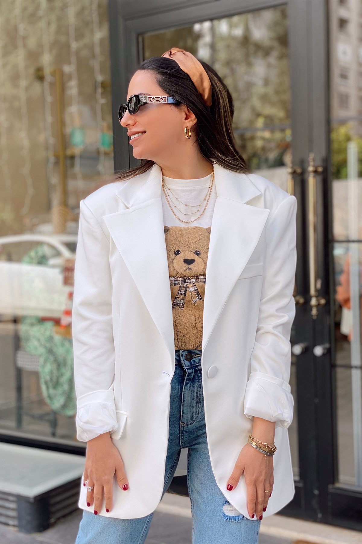 Geniş Kesim Tek Düğme Beyaz Blazer Ceket