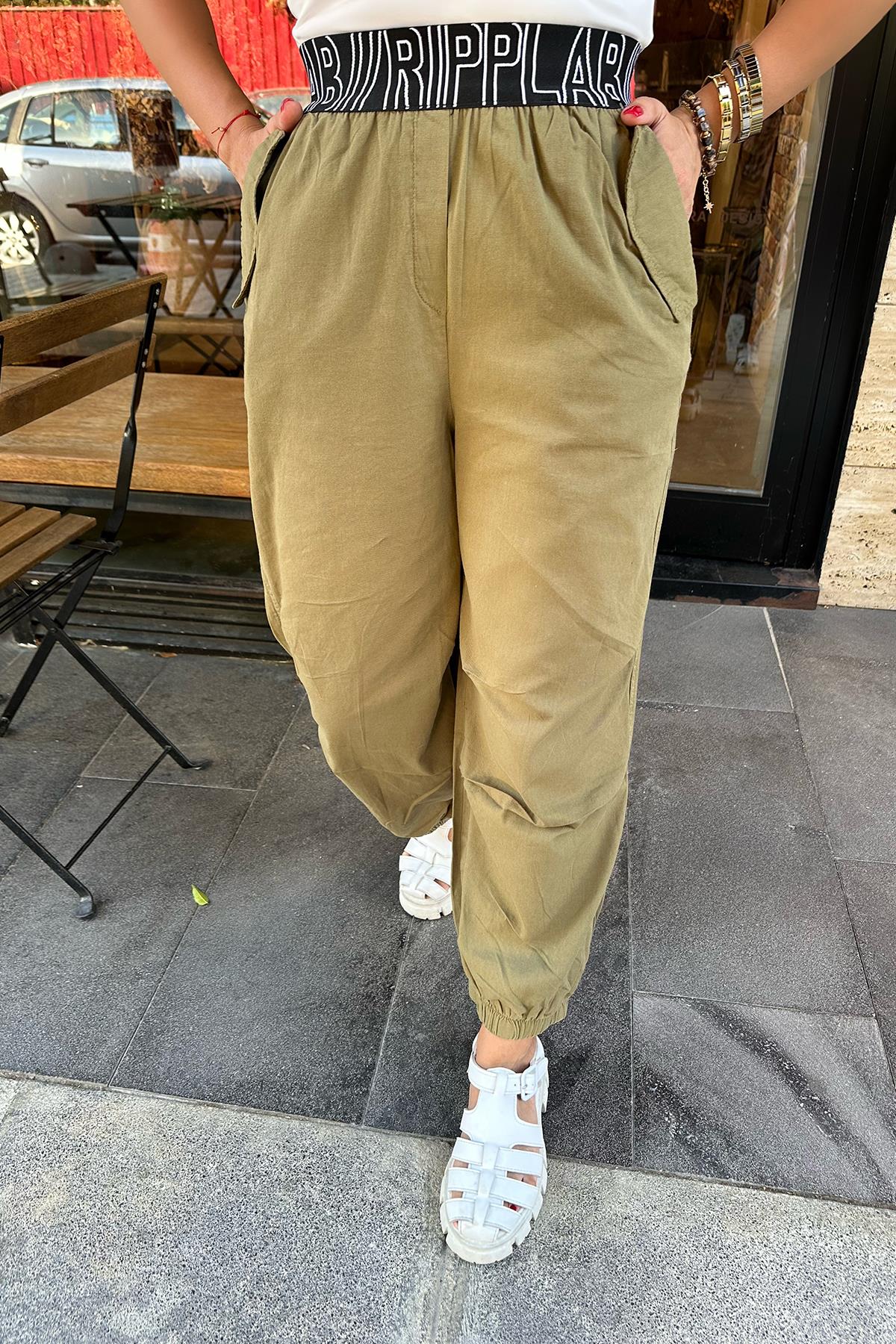 Haki Yeşil Beli Lastikli Yazılı Pantolon