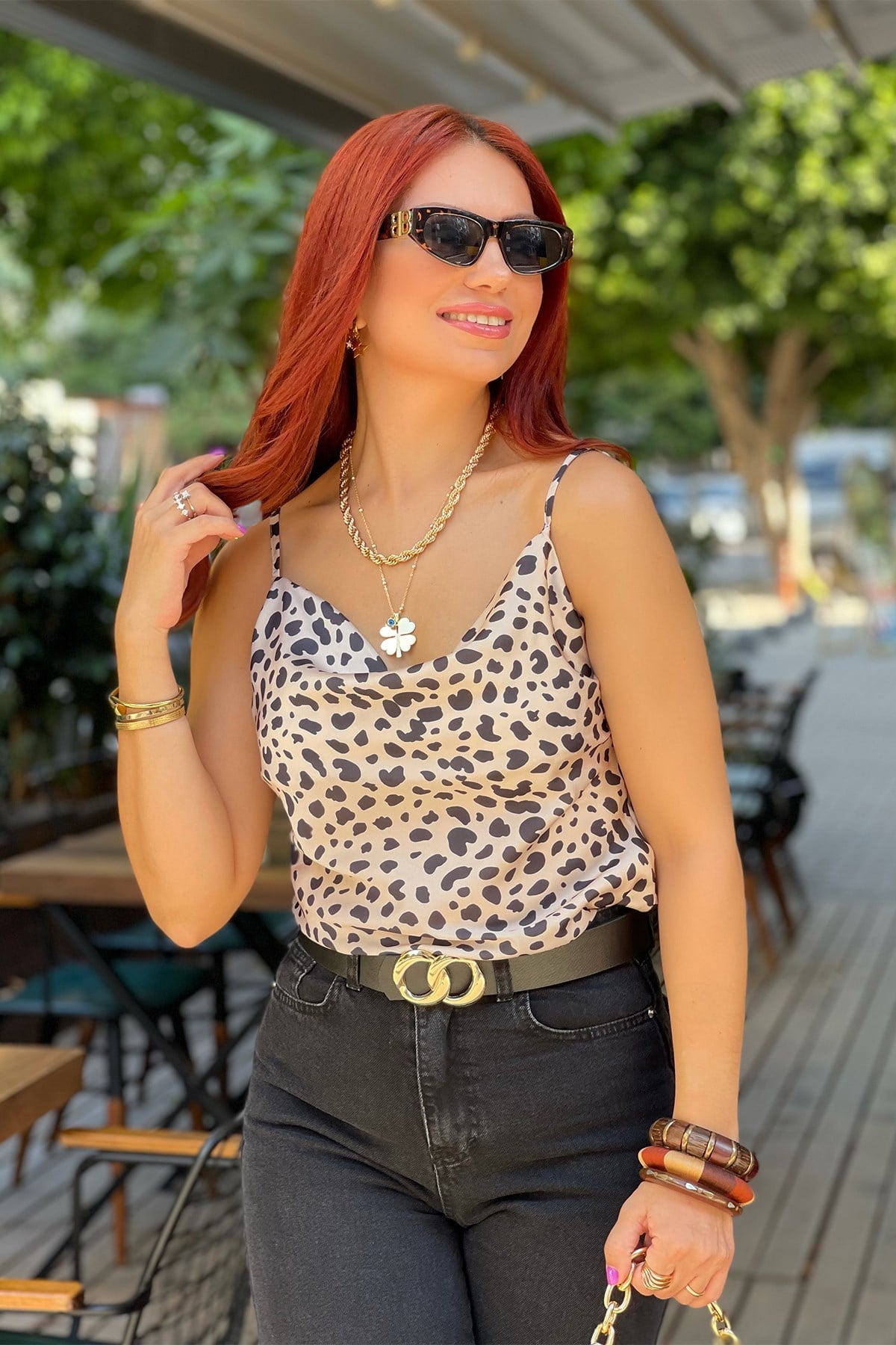 İp Askılı Leopar Desenli Degaje Yaka Bluz