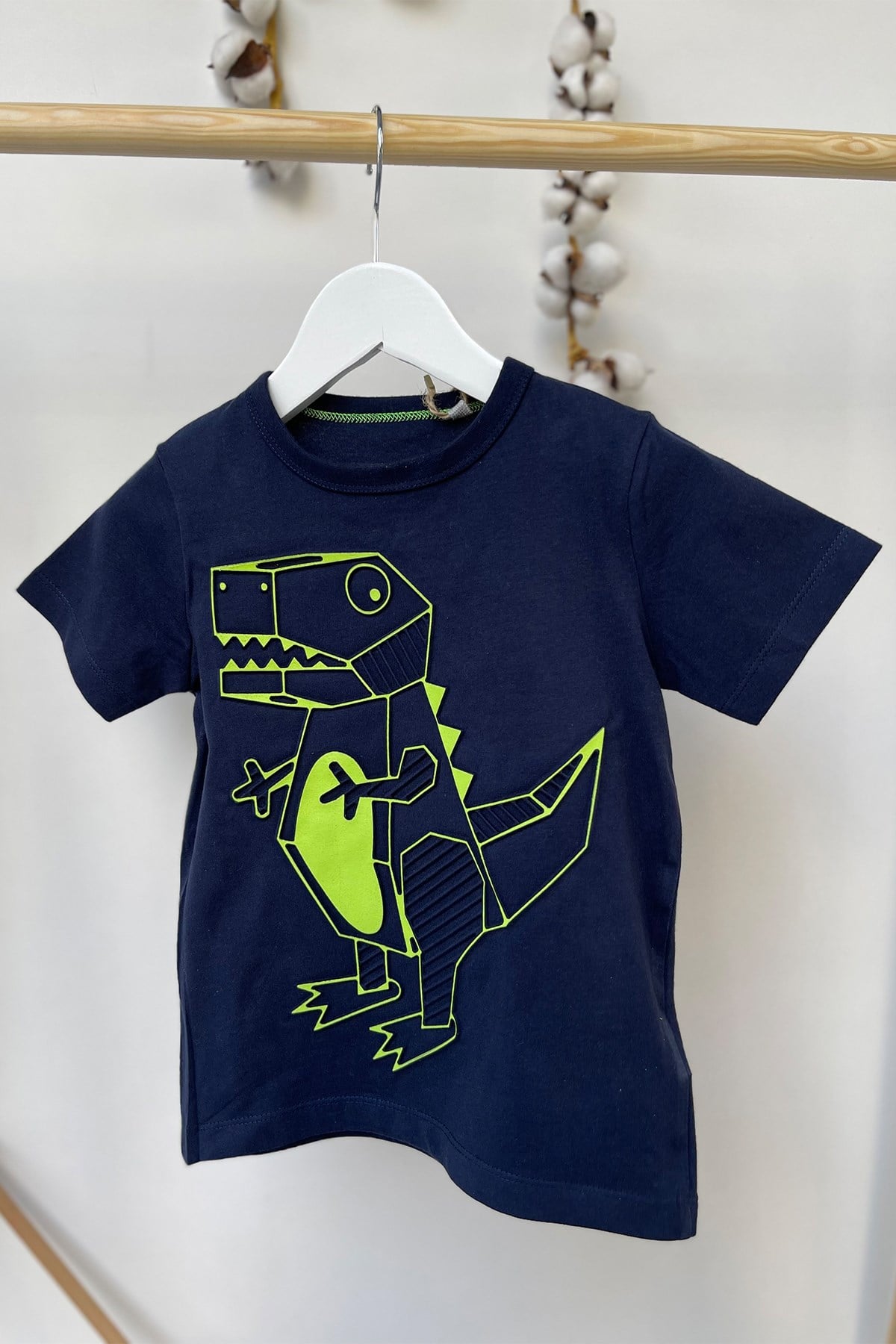 Kabartma Baskılı Lacivert T-Shirt