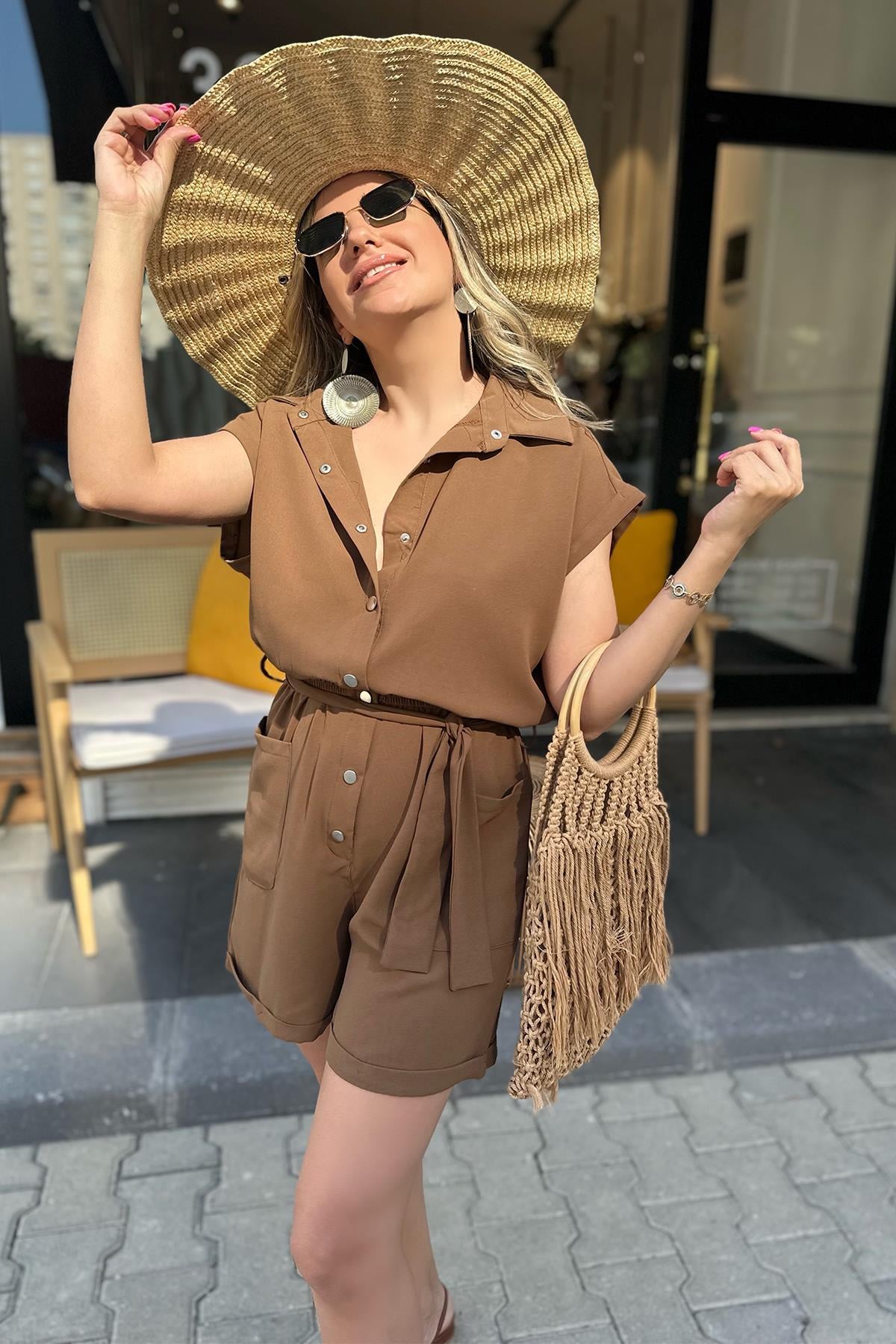 Kahve Çıtçıtlı Şort Tulum