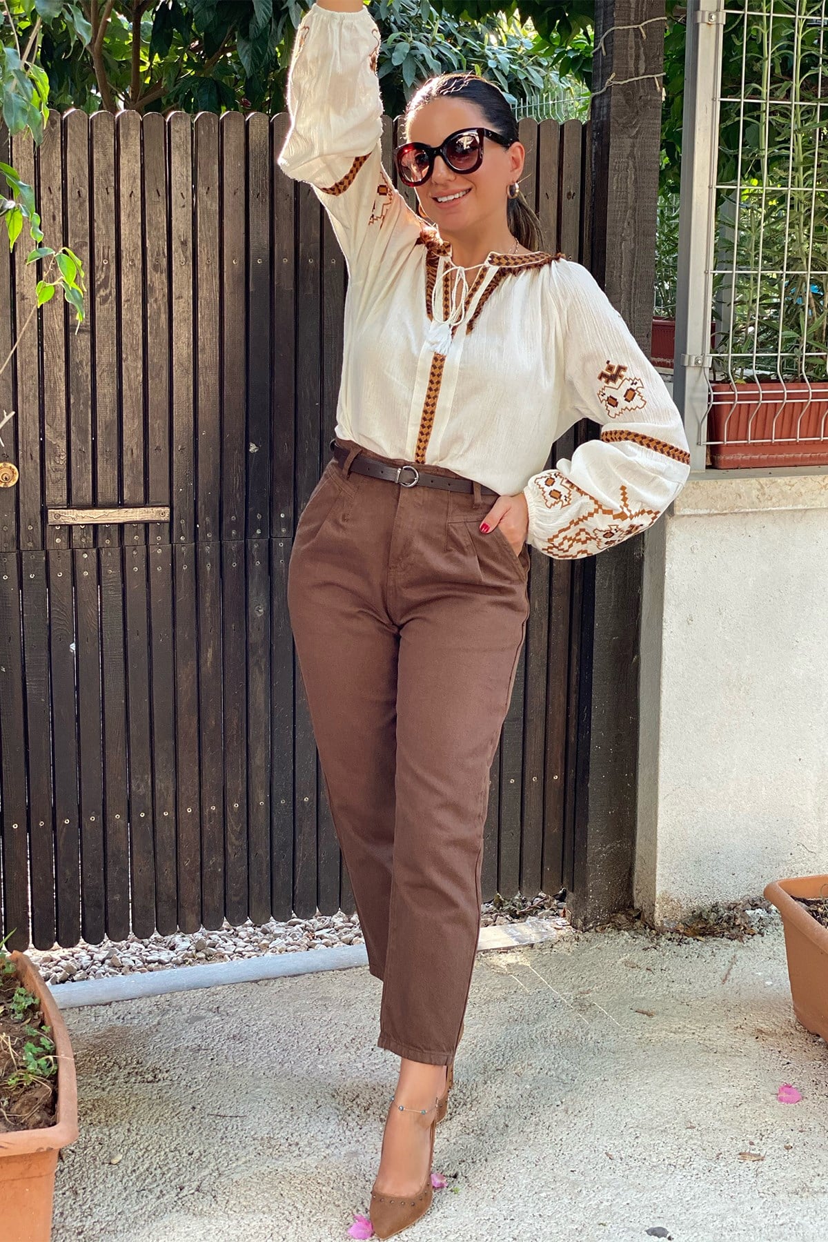 Kemerli Kahve Kot Pantolon