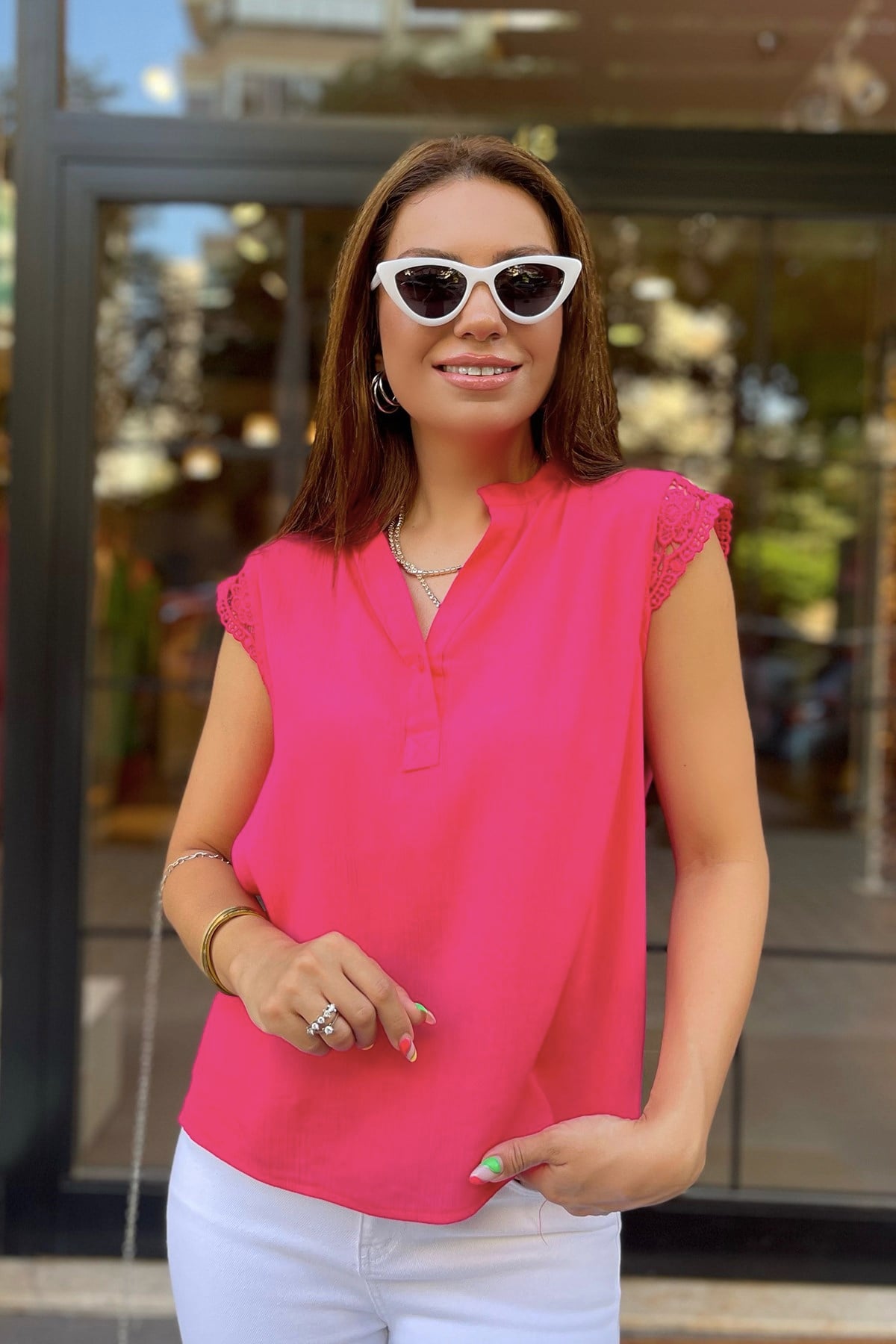 Kolları Güpür Detaylı Pembe  Bluz 