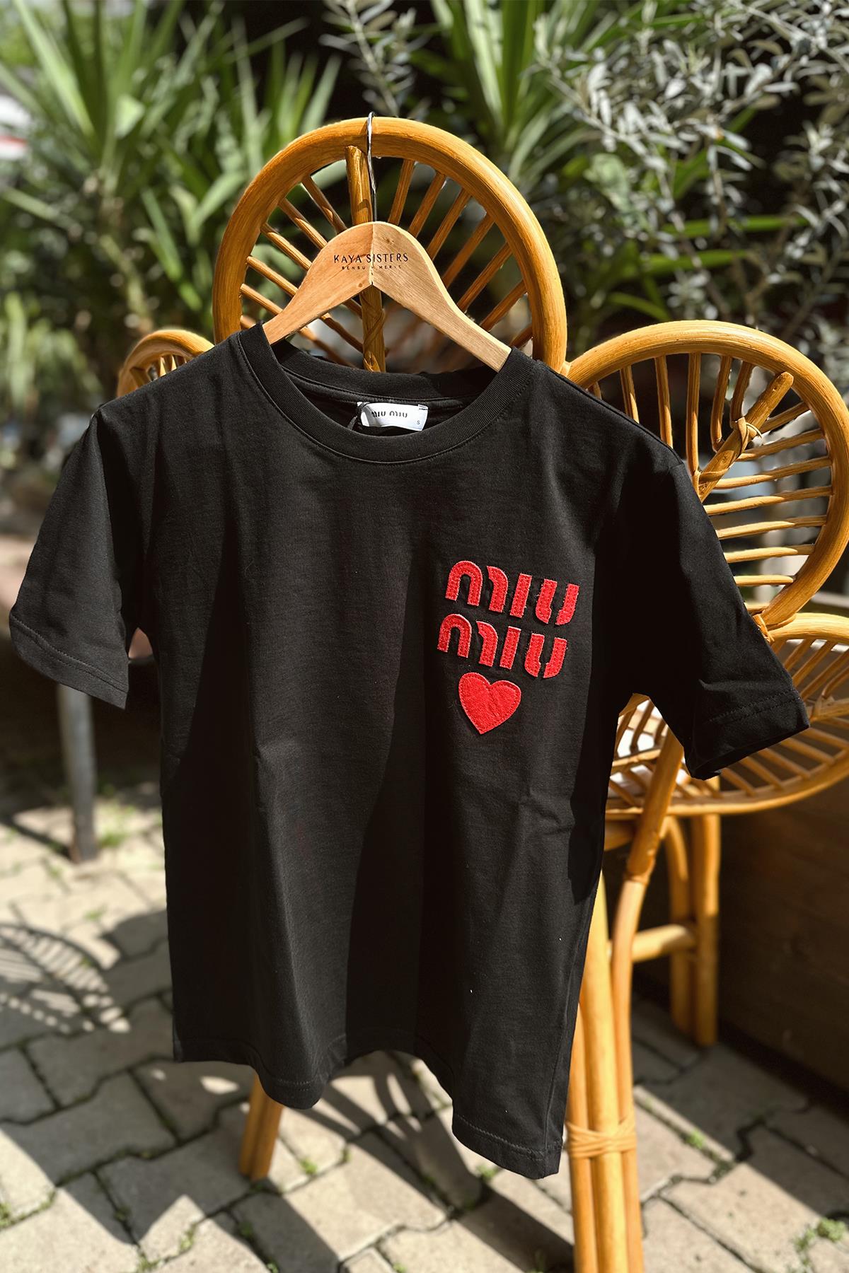 Siyah Kırmızı Baskılı Orj Tshirt