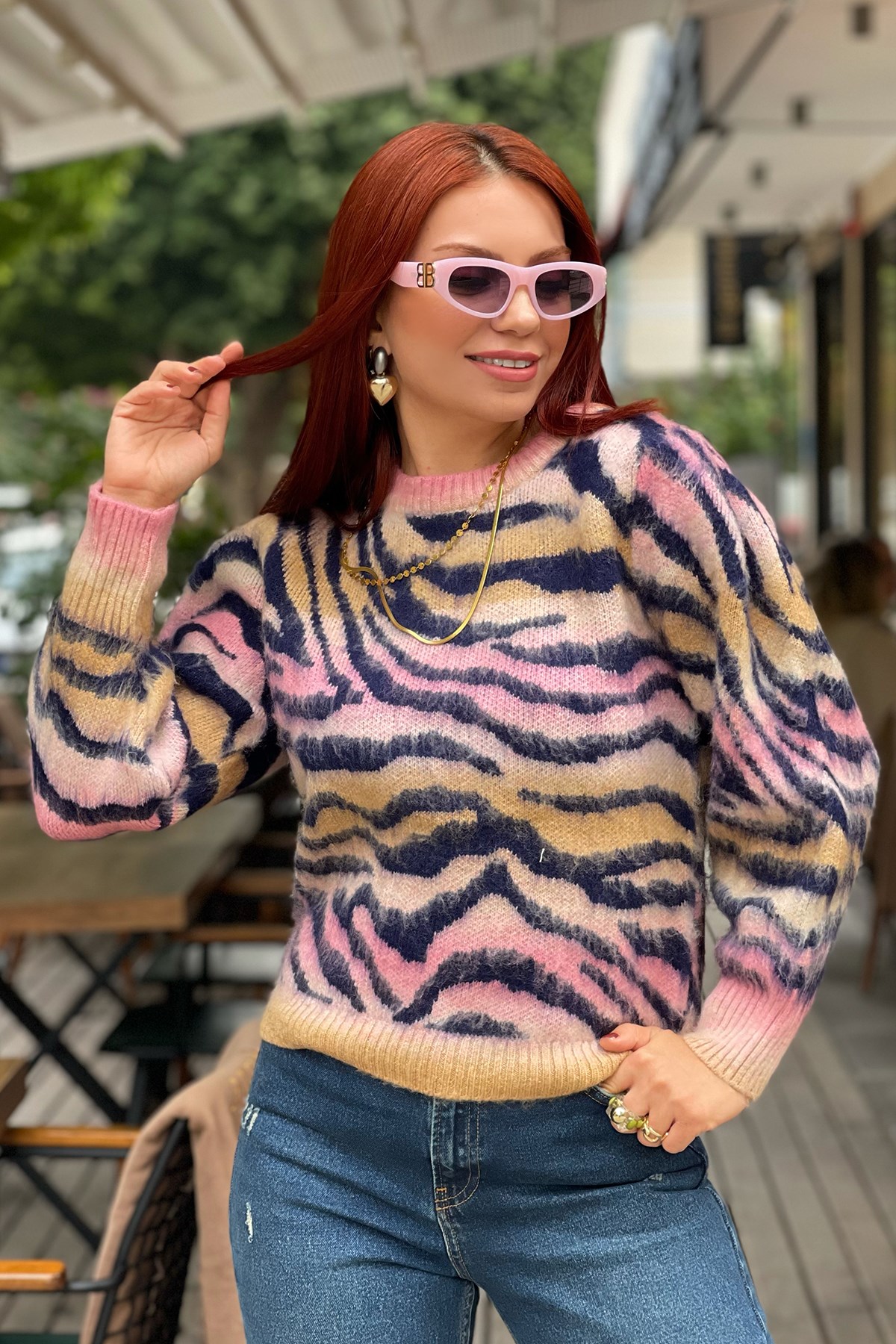 Zebra Desenli Pembe Detaylı Kazak 