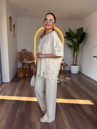 11619 Yanı Nakışlı Modal Takım