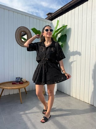 11856 Güpür Detay Şort Bluz Takım
