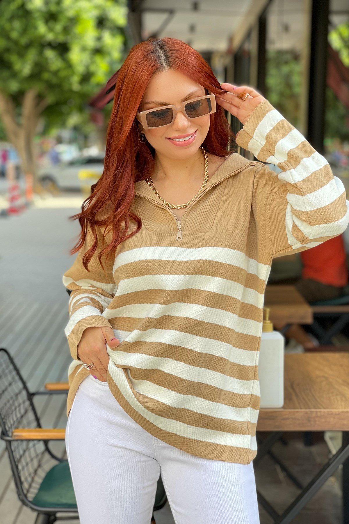  Bej Çizgili Fermuarlı Triko