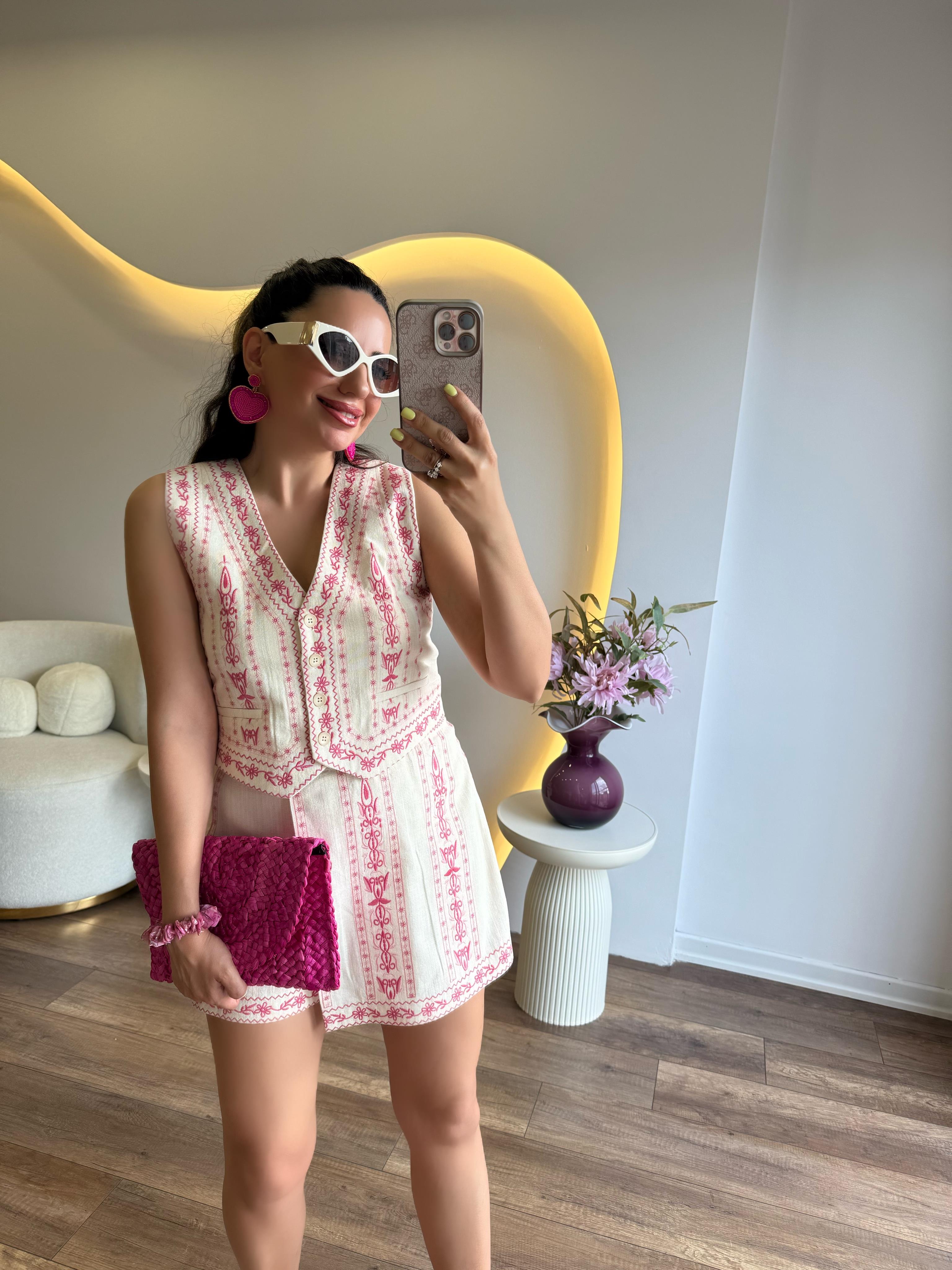10233 Premium Pembe Desenli Şort Yelek Takım