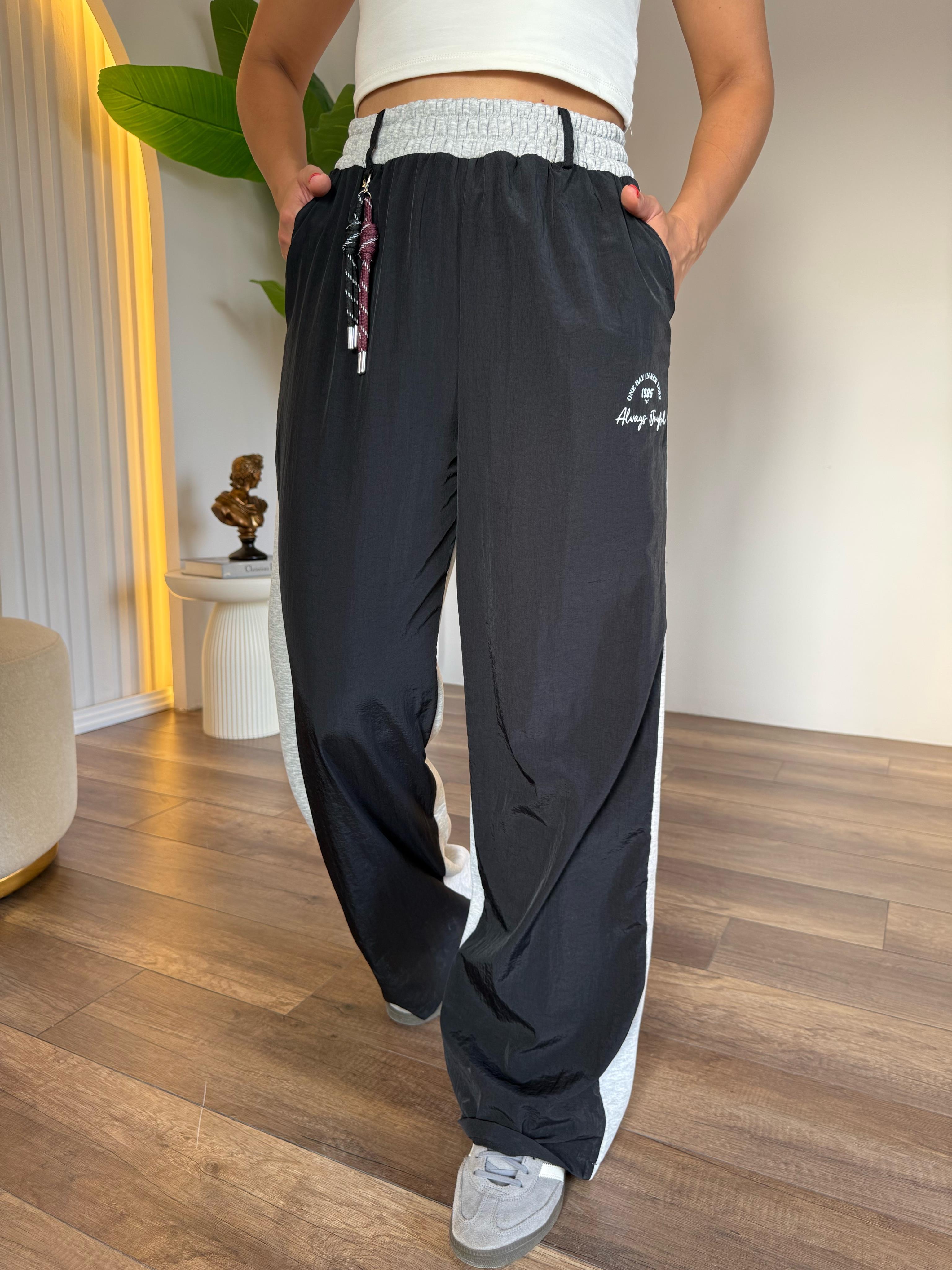 10531 Önü Paraşüt Kumaş Detaylı Eşofman