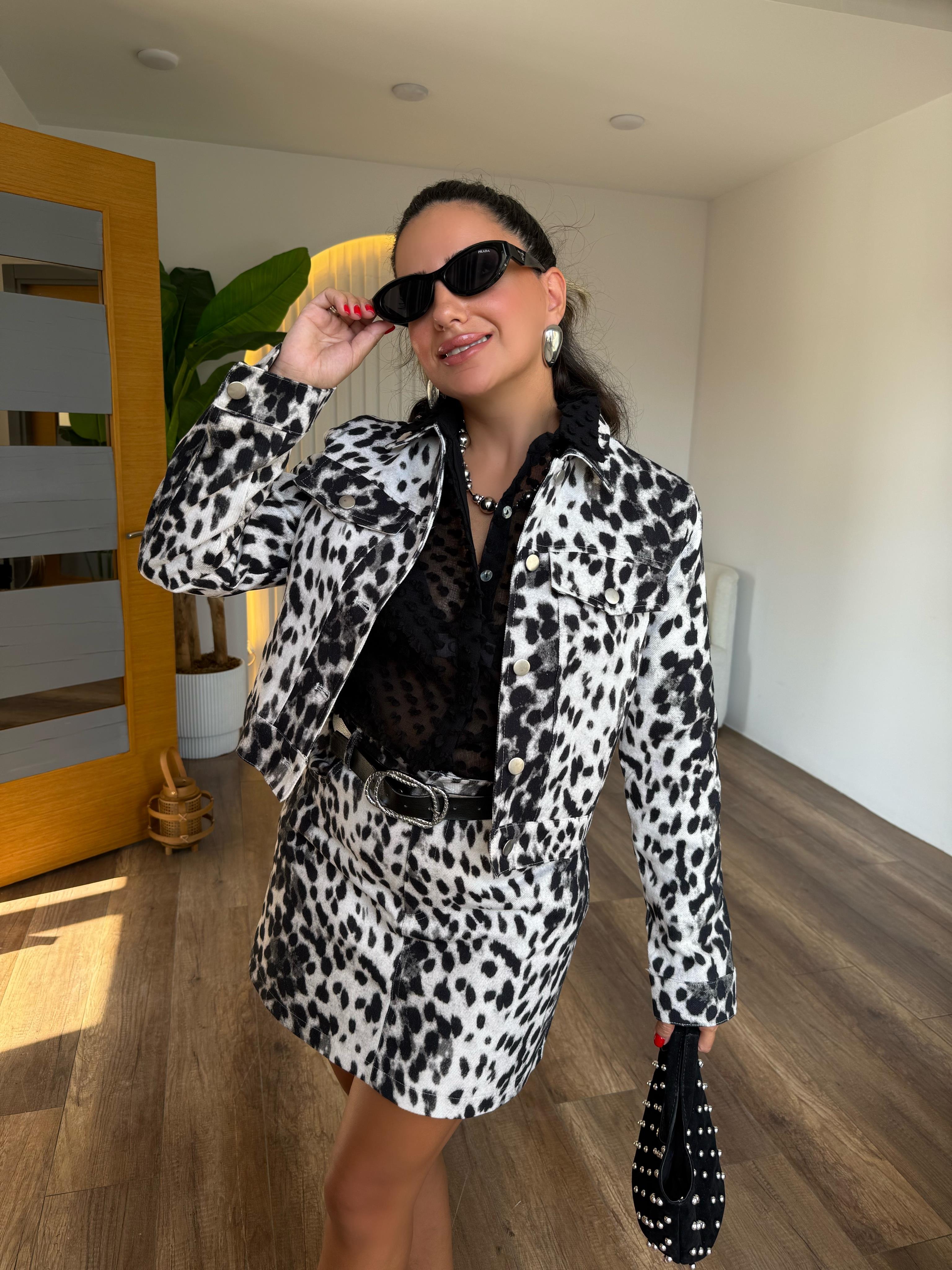 10574 Leopar Önden Düğmeli Ceket