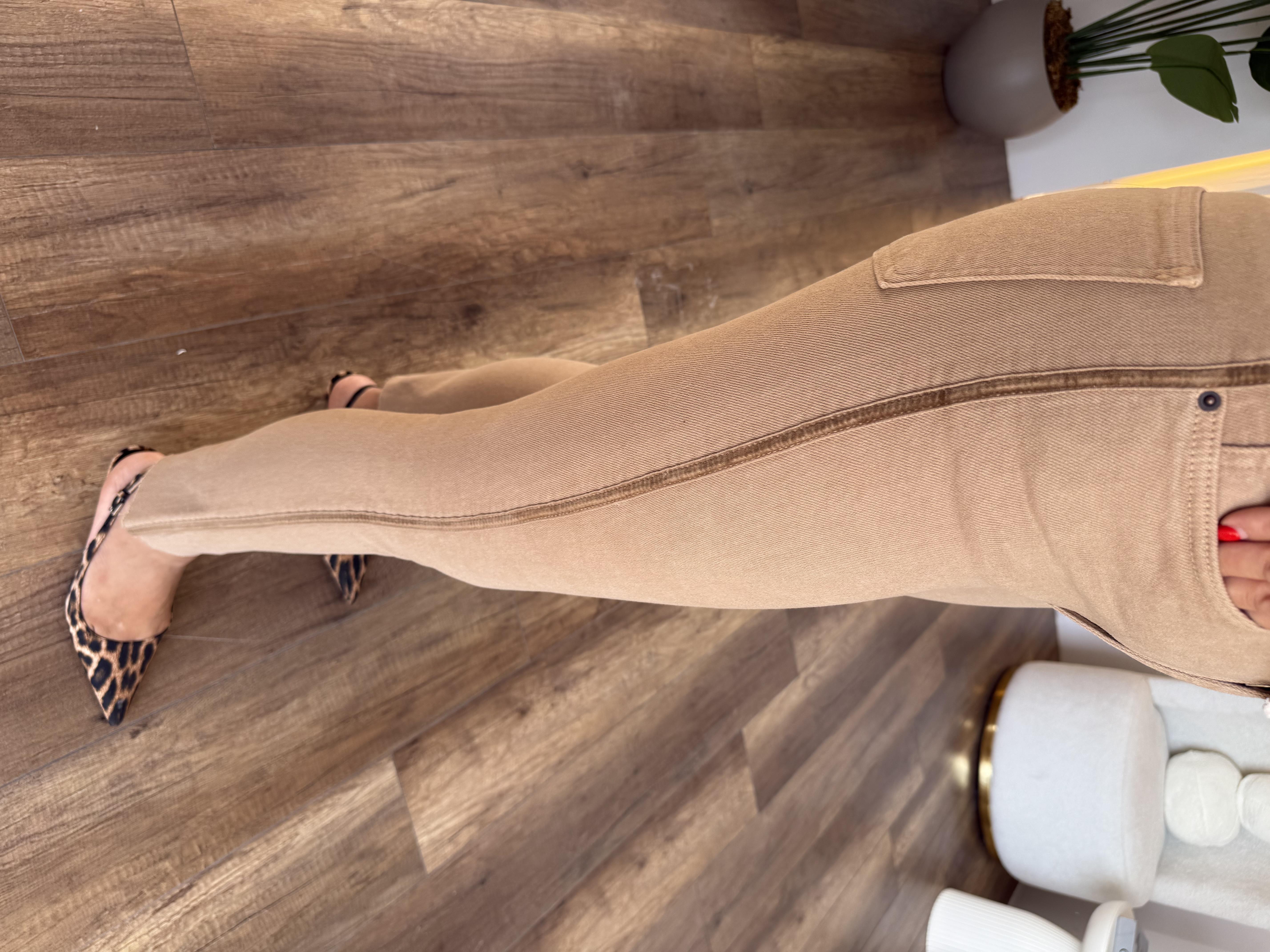 10700 Şerit Detaylı Mom Jean