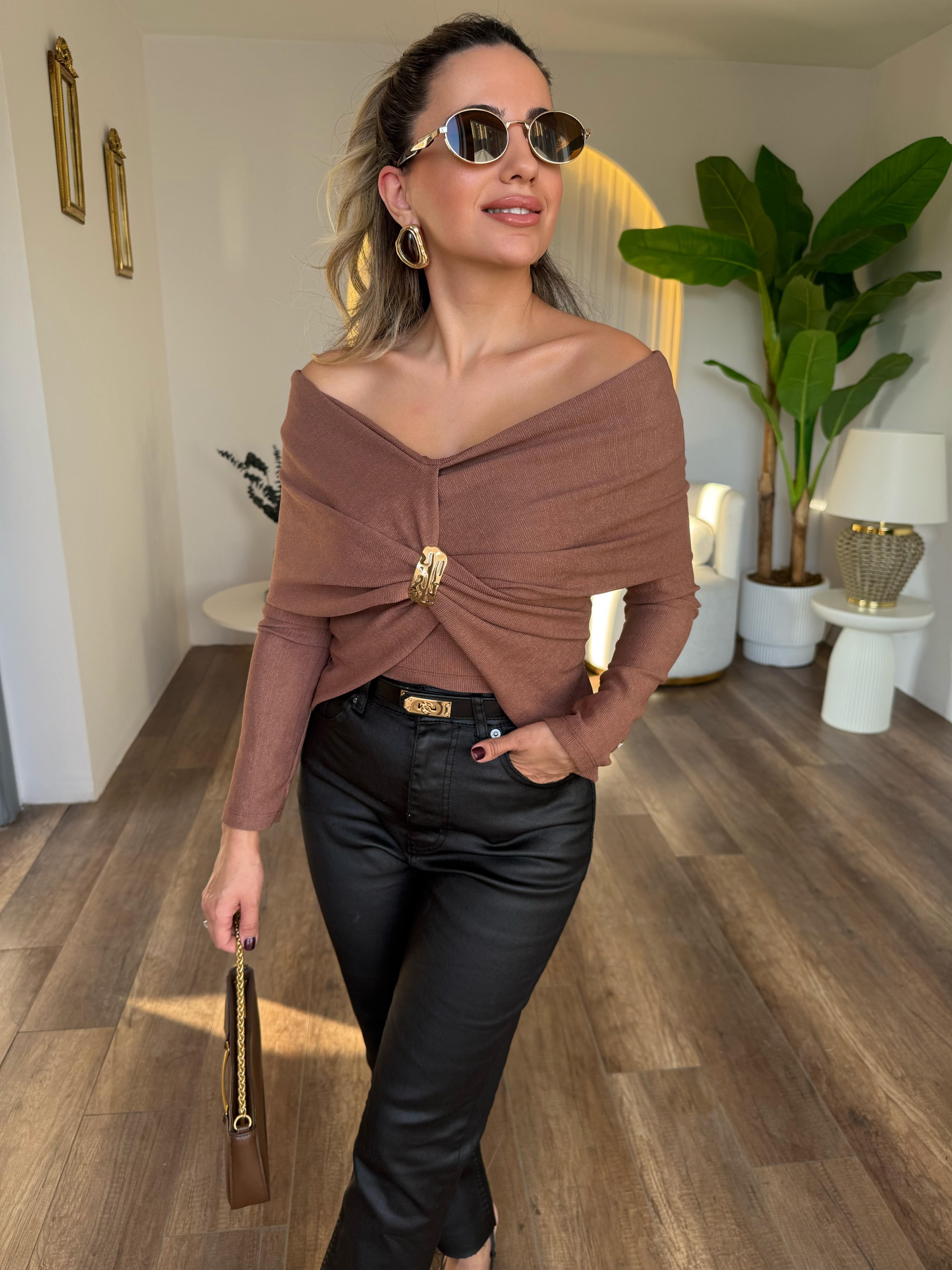 10939 Madonna Yaka Gold Detaylı Bluz