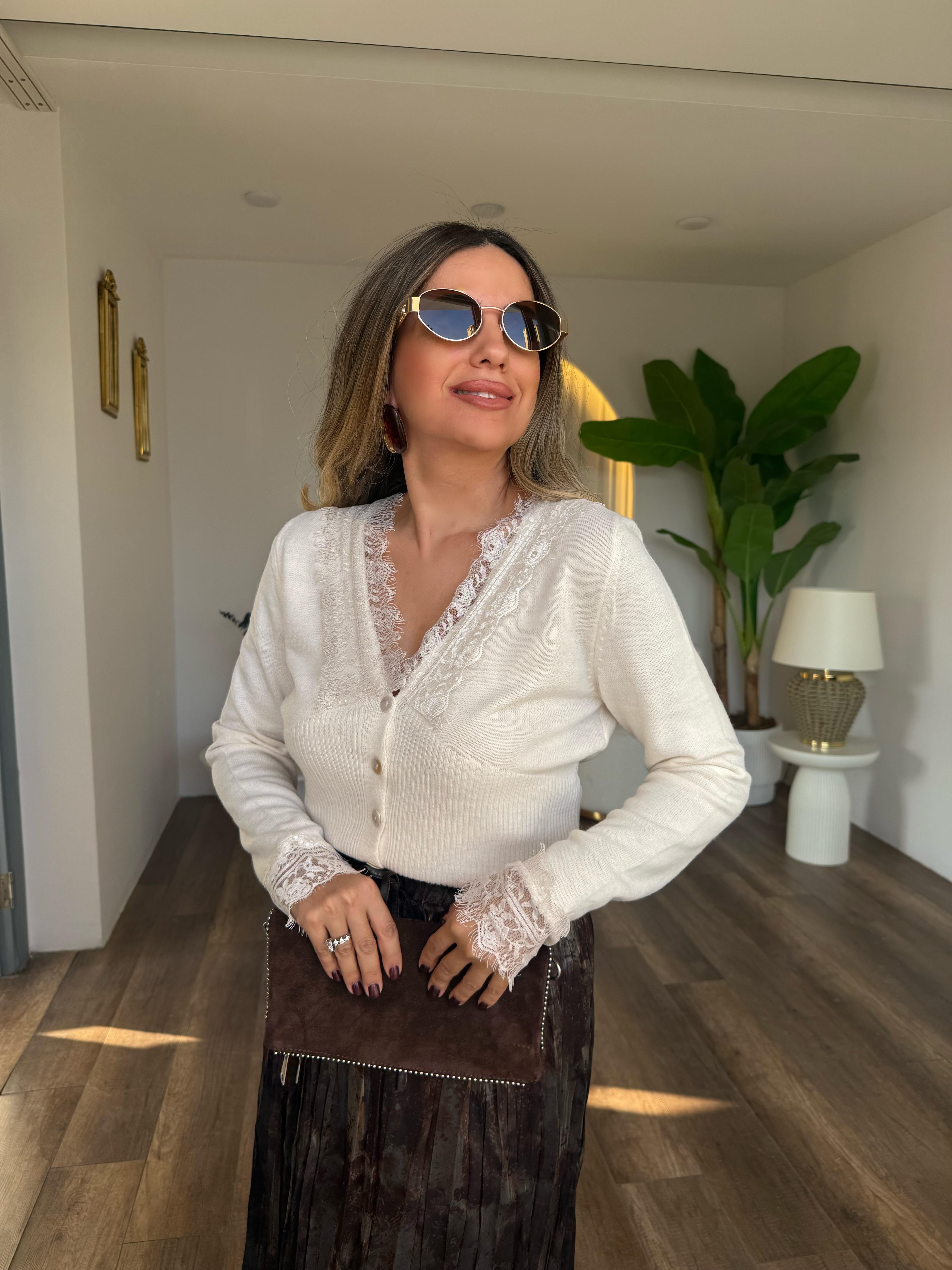 10952 Dantel Detaylı Hırka