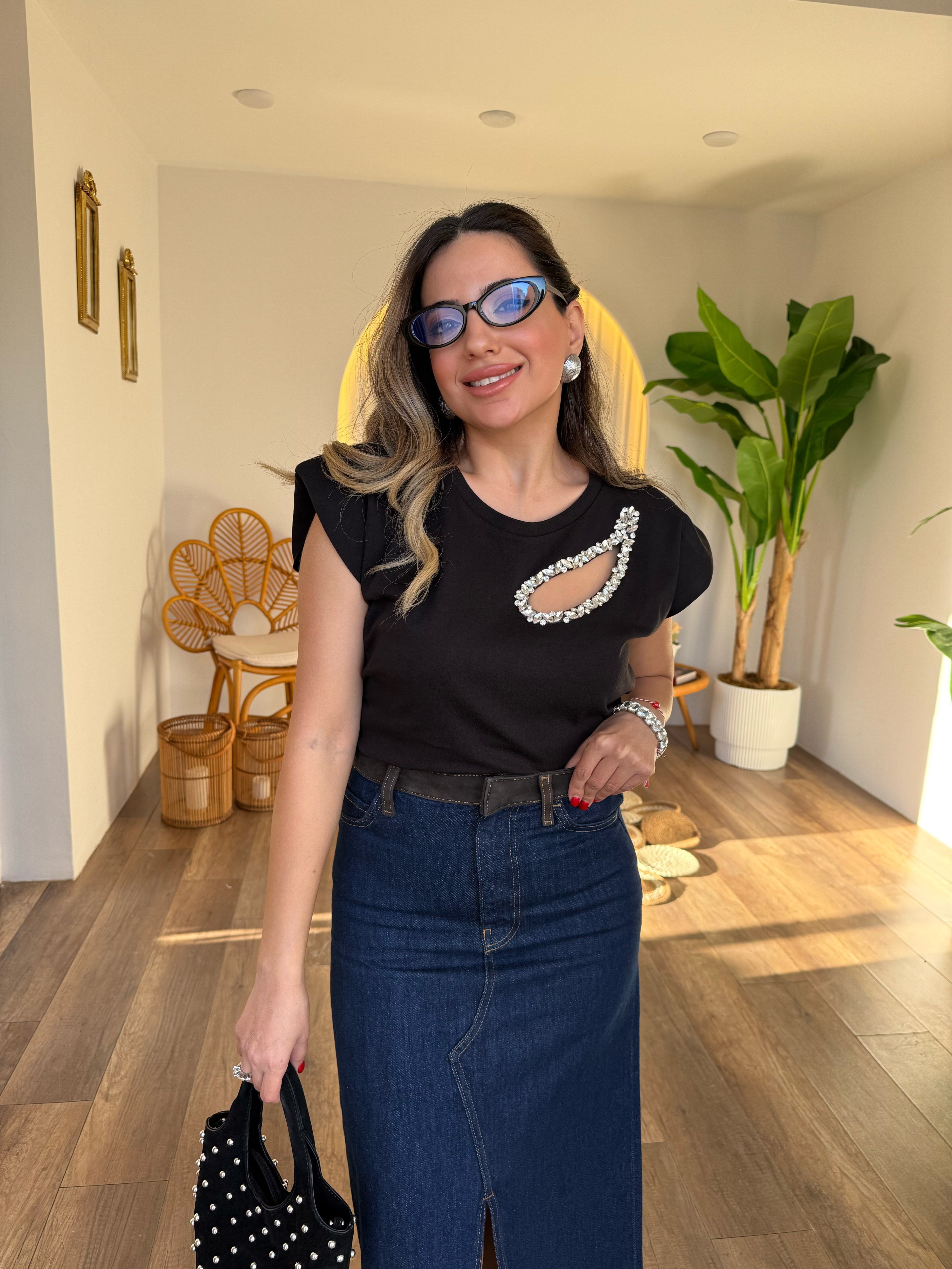 11272 Damla Taş Detaylı Tshirt