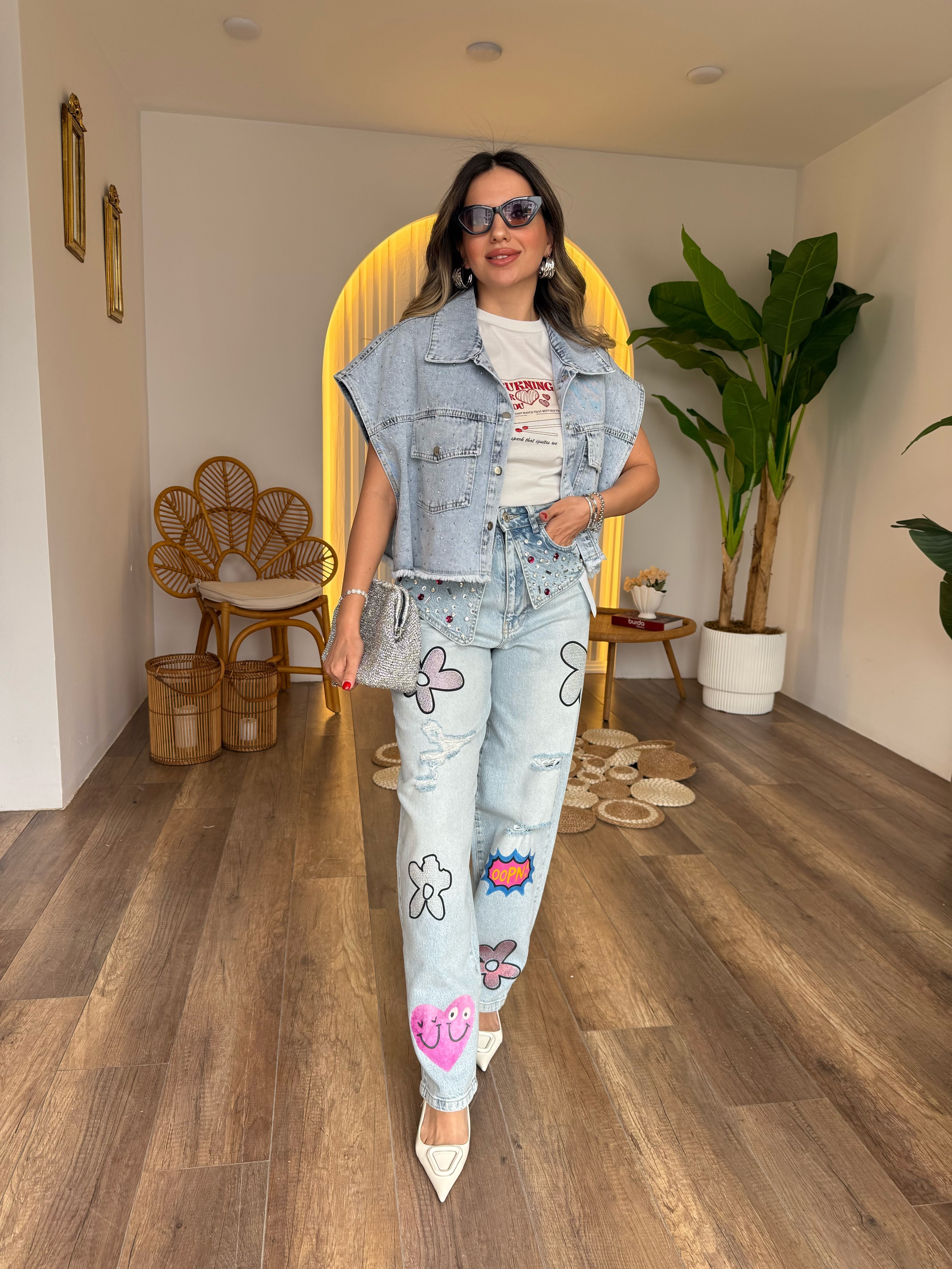 11470 Tasarım Taş Detaylı Jean