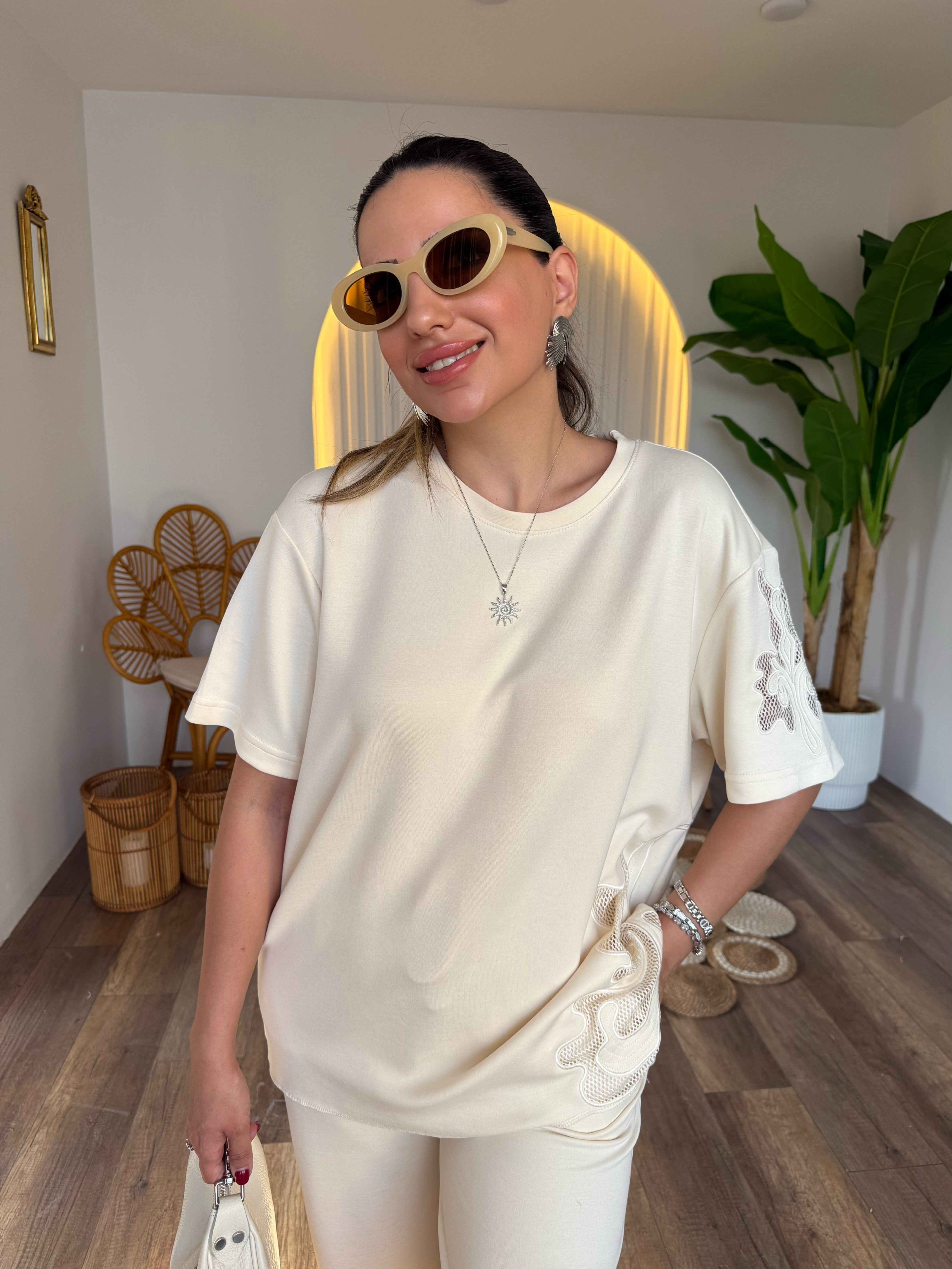 11619 Yanı Nakışlı Modal Takım